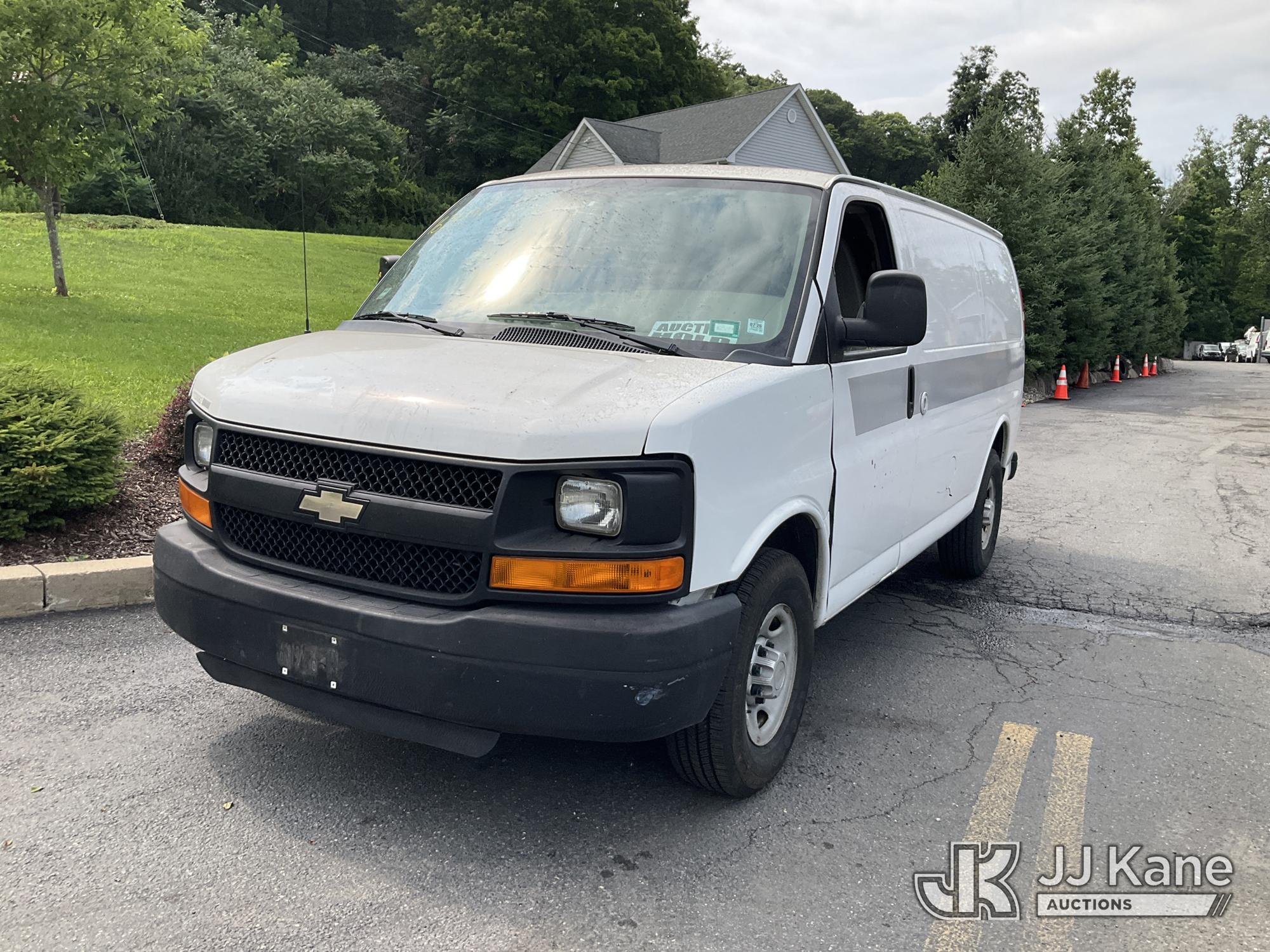 2012 Chevrolet Express G2500 Cargo Van