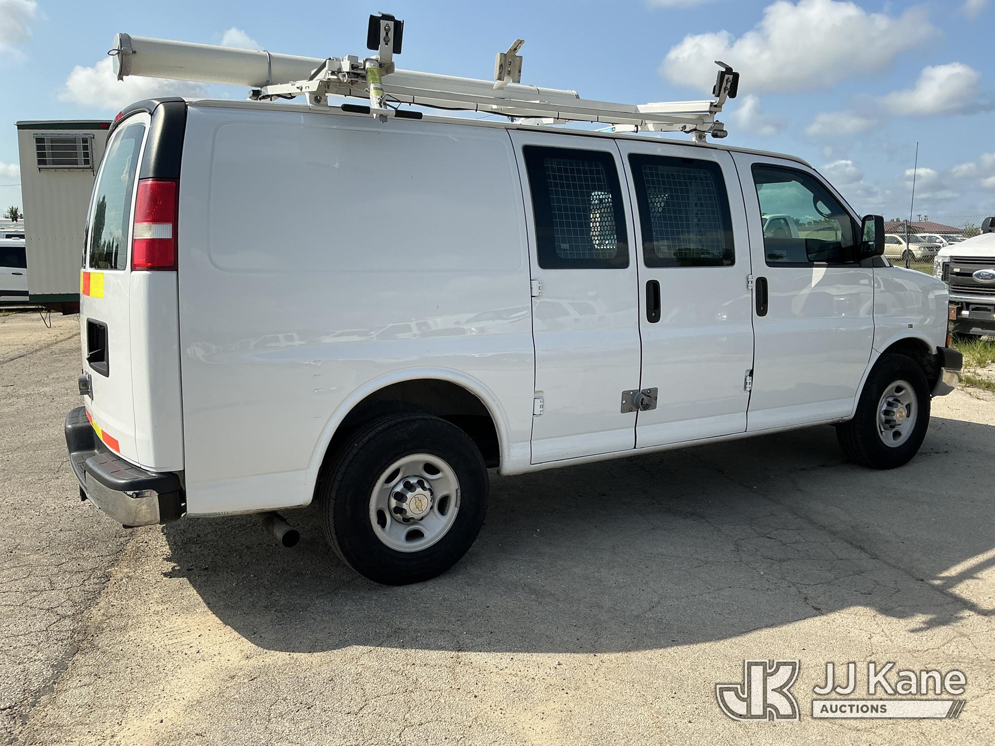 2014 Chevrolet EXPRESS 2500