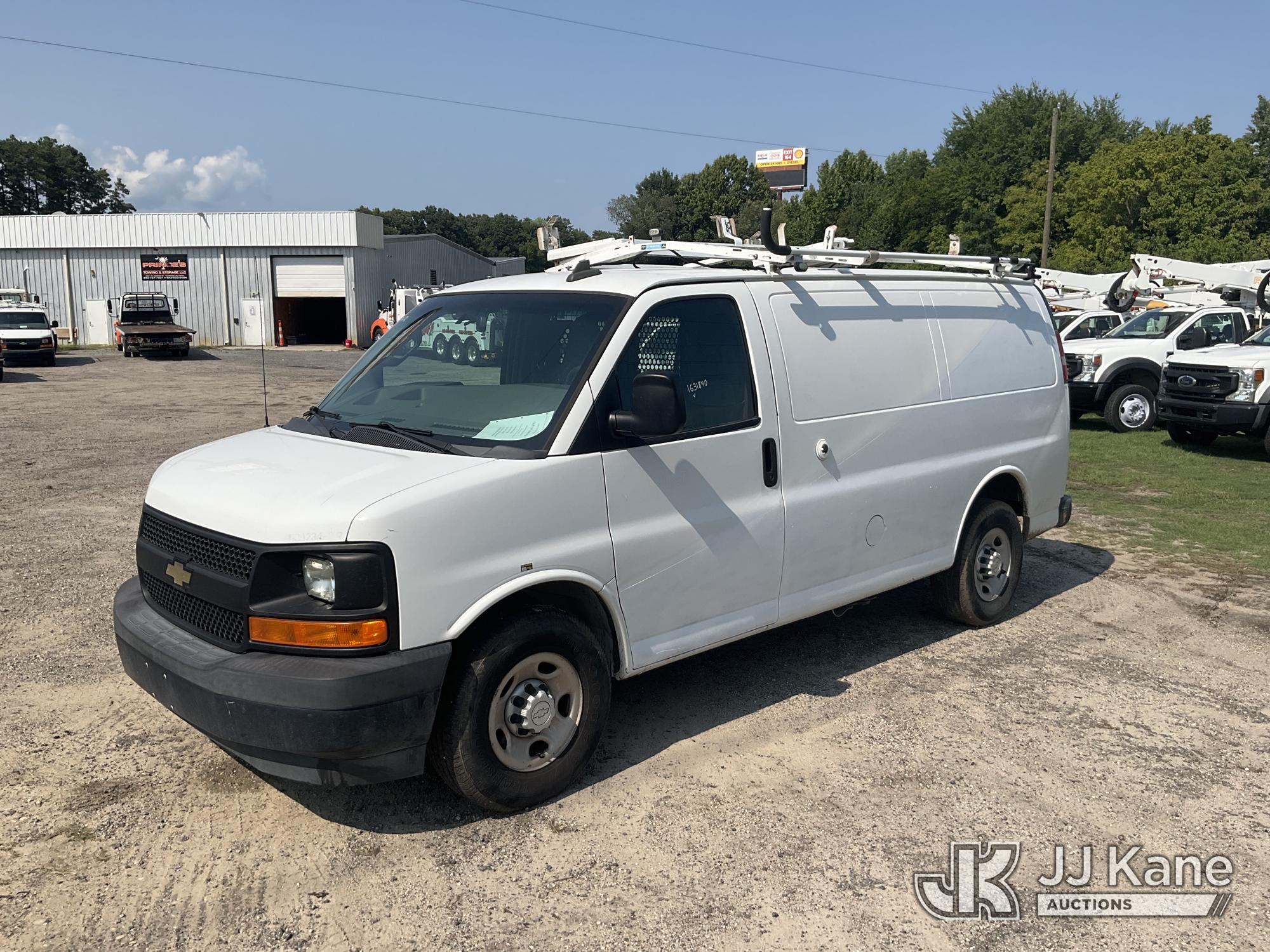 2017 Chevrolet Express G2500 Cargo Van
