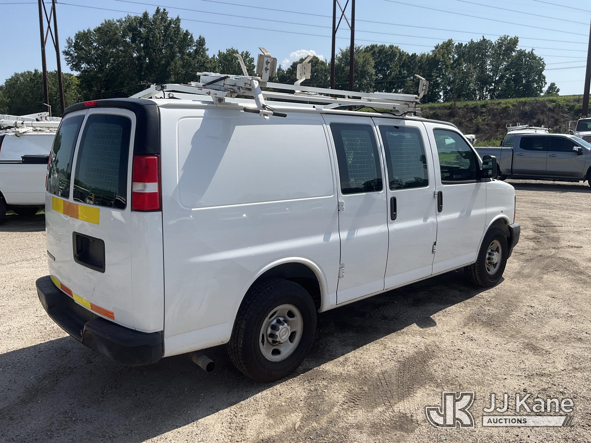 2017 Chevrolet EXPRESS 2500