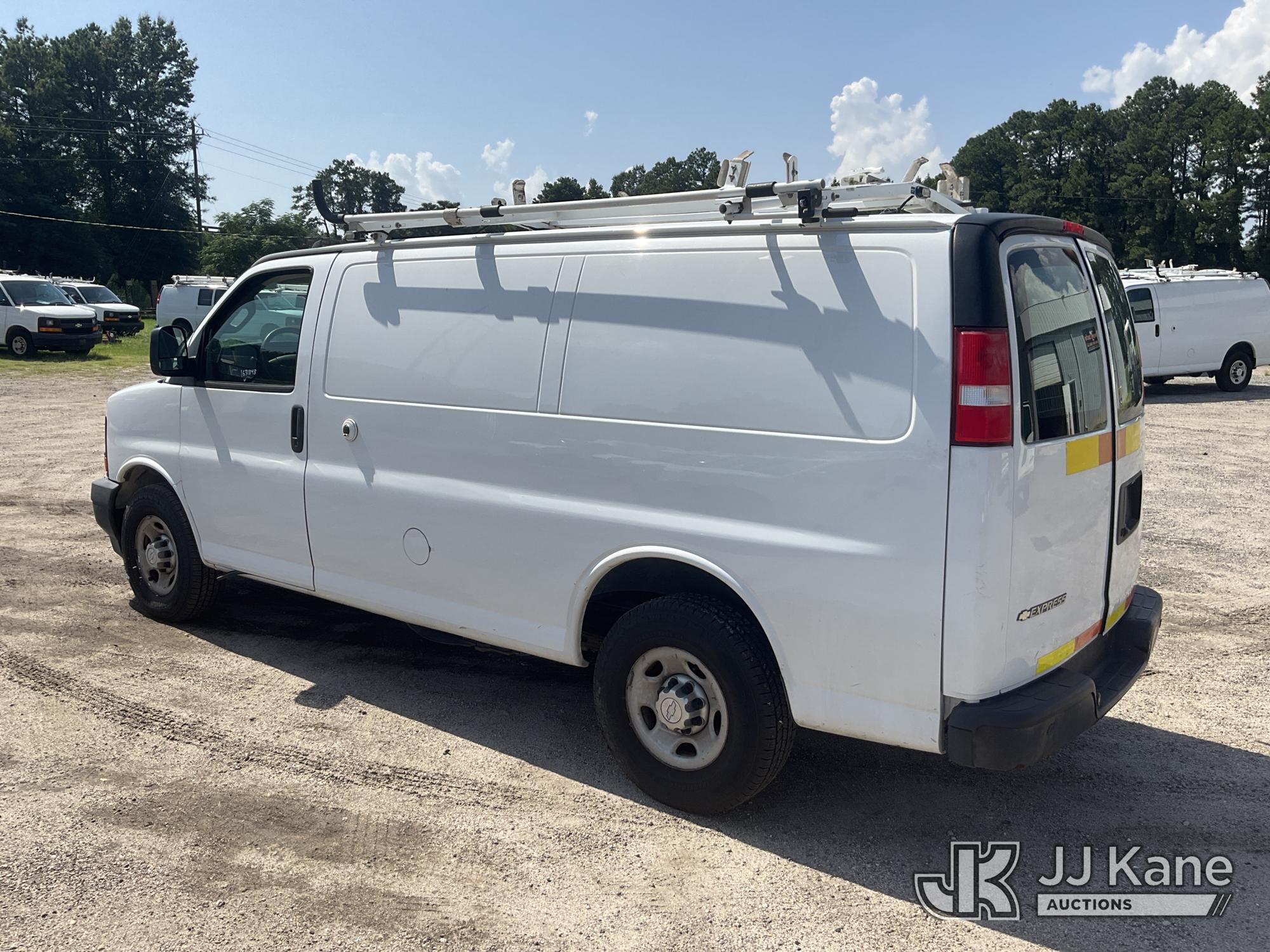 2017 Chevrolet EXPRESS 2500