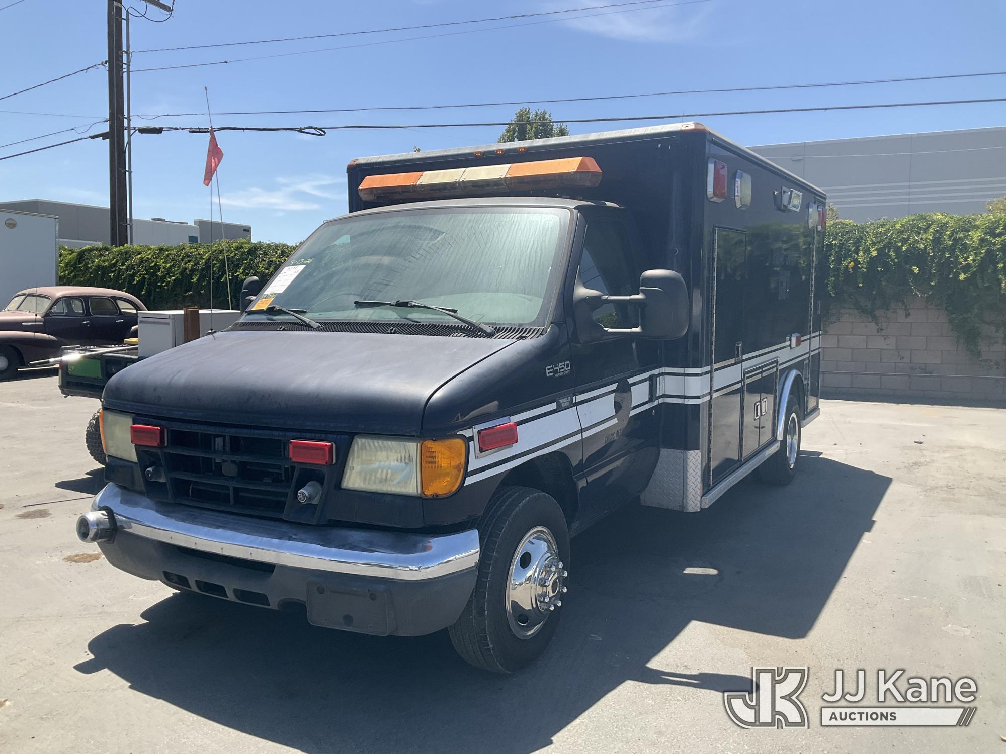 Photo of 2003 Ford Econoline