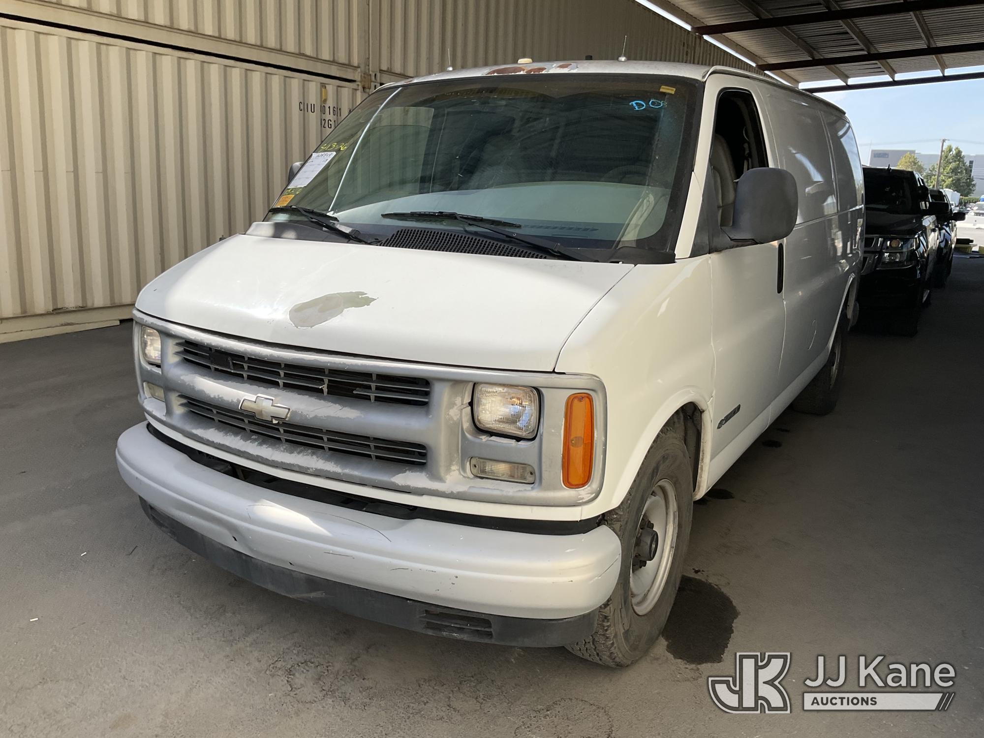 Photo of a 1999 Chevrolet Express