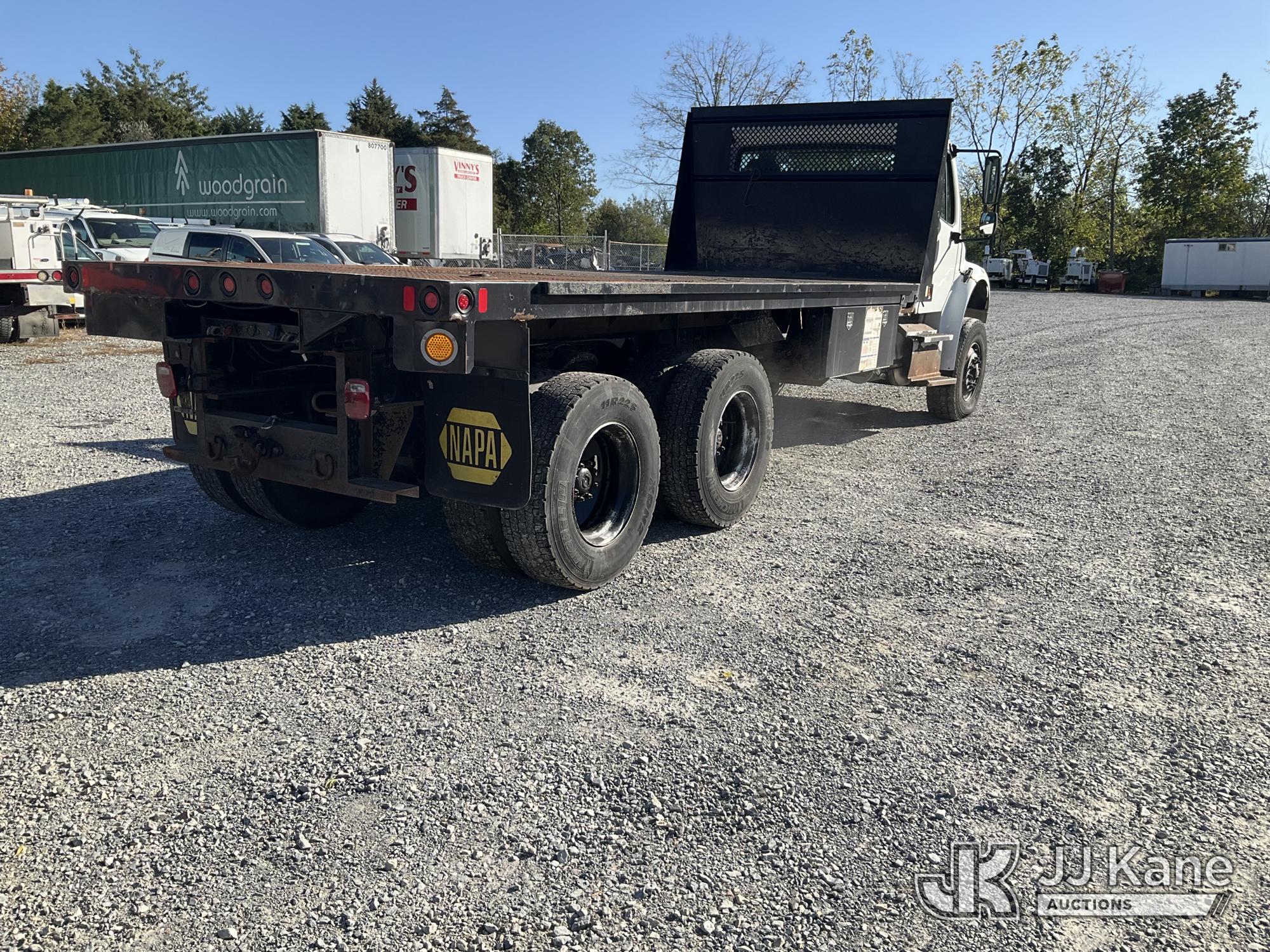 2015 Freightliner M2 106
