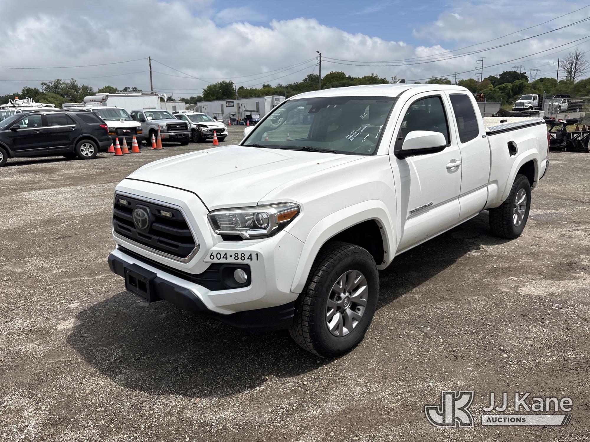 2018 Toyota Tacoma 4x4 Extended-Cab Pickup Truck