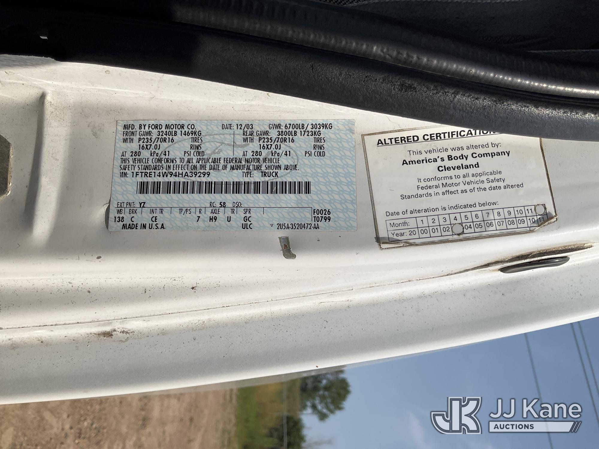2004 Ford E150
