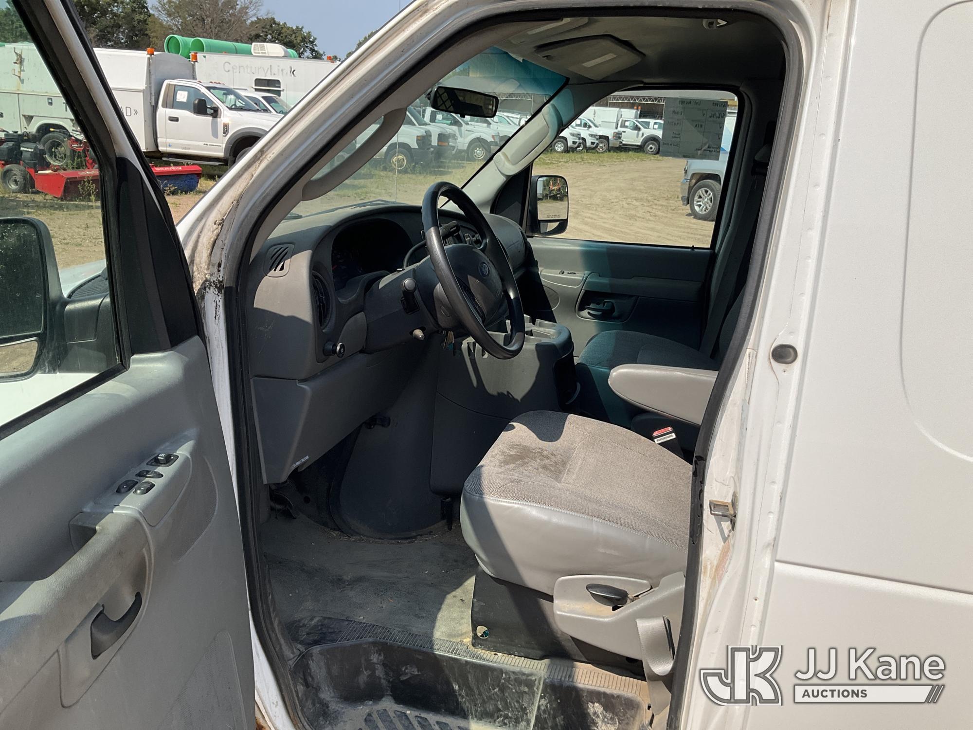 2004 Ford E150