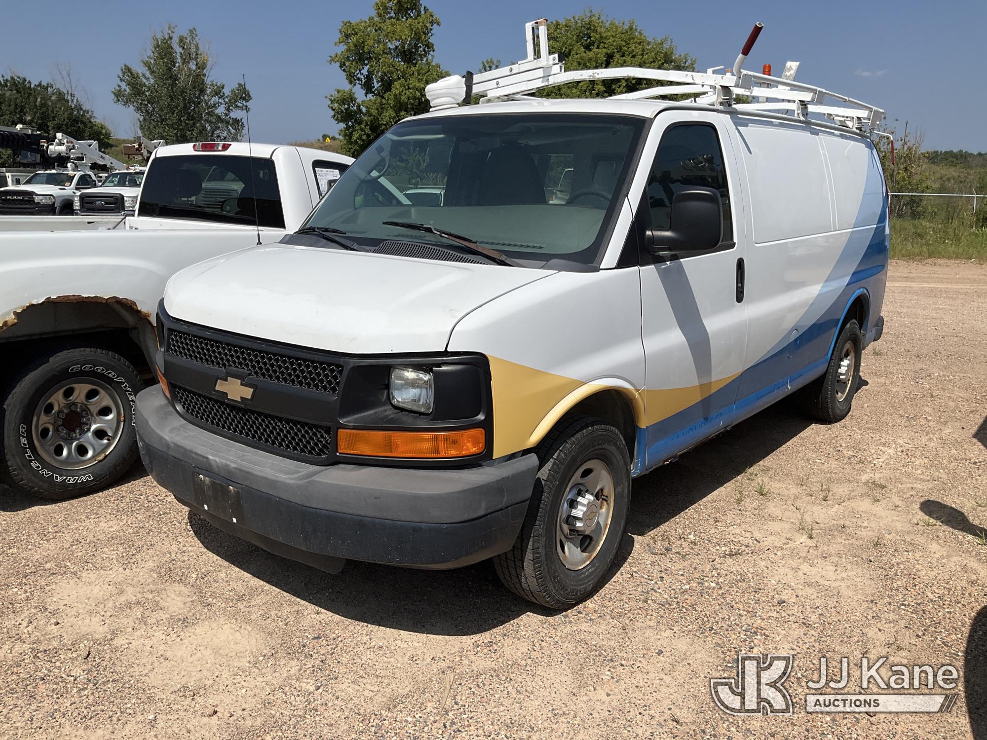 2013 Chevrolet Express 2500 Cargo Van