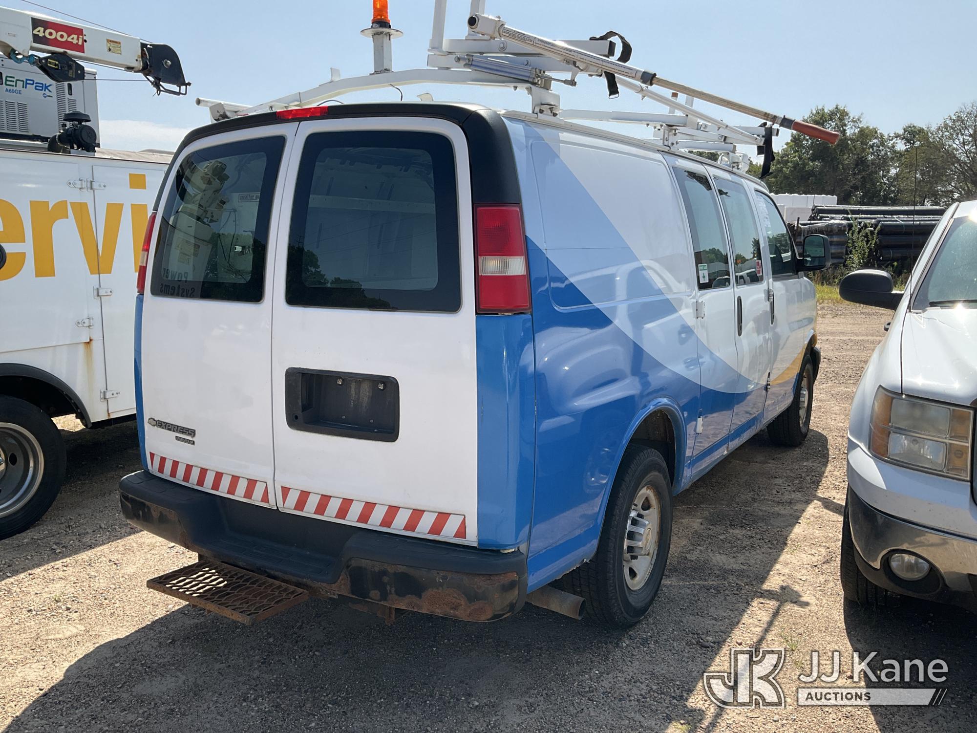 2013 Chevrolet EXPRESS 2500