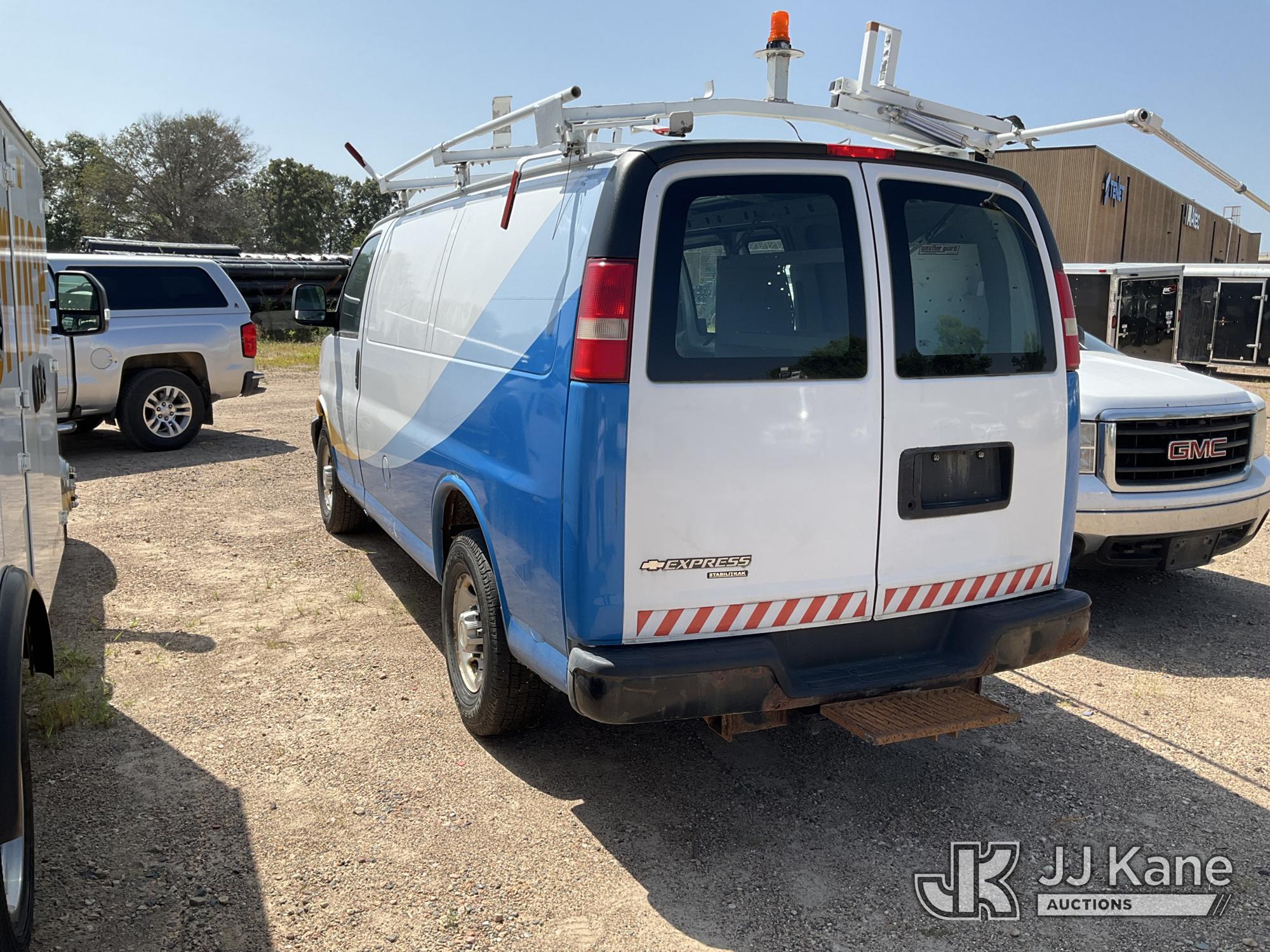 2013 Chevrolet EXPRESS 2500