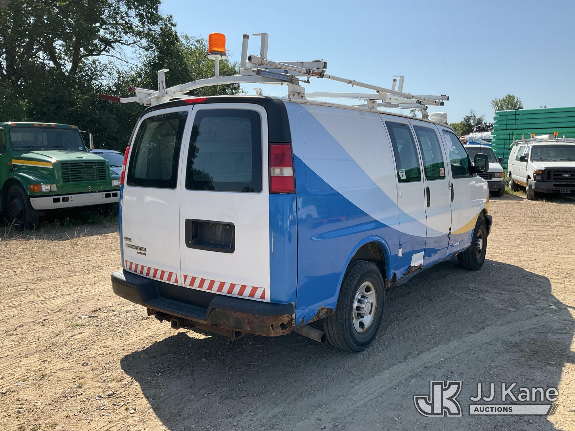 2011 Chevrolet EXPRESS 2500