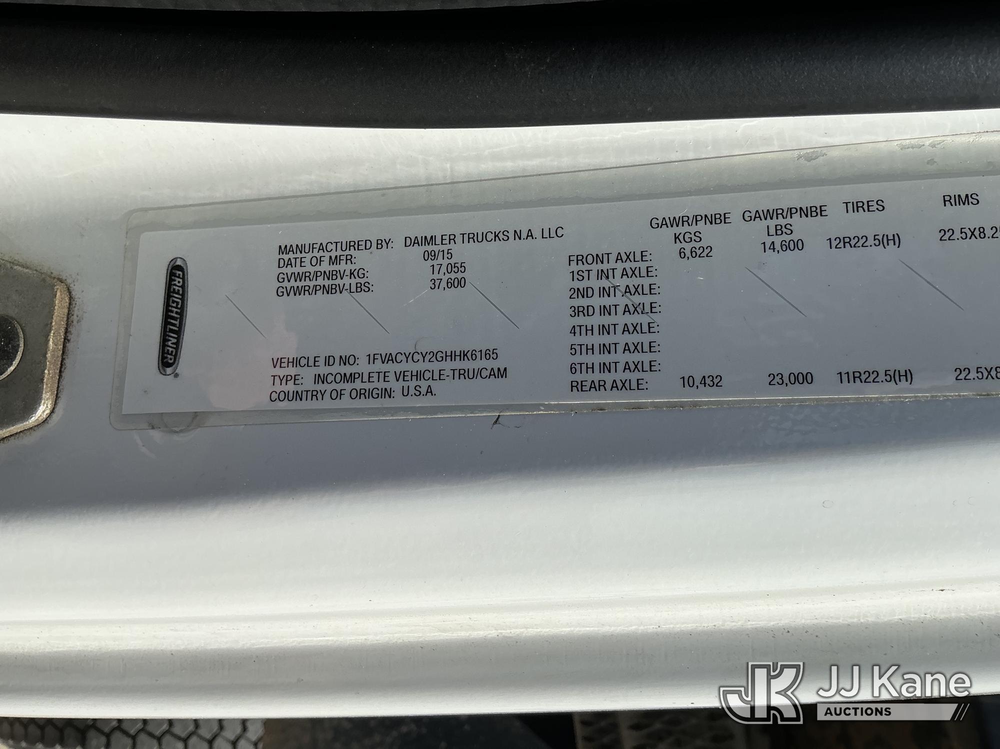 2016 Freightliner M2-106