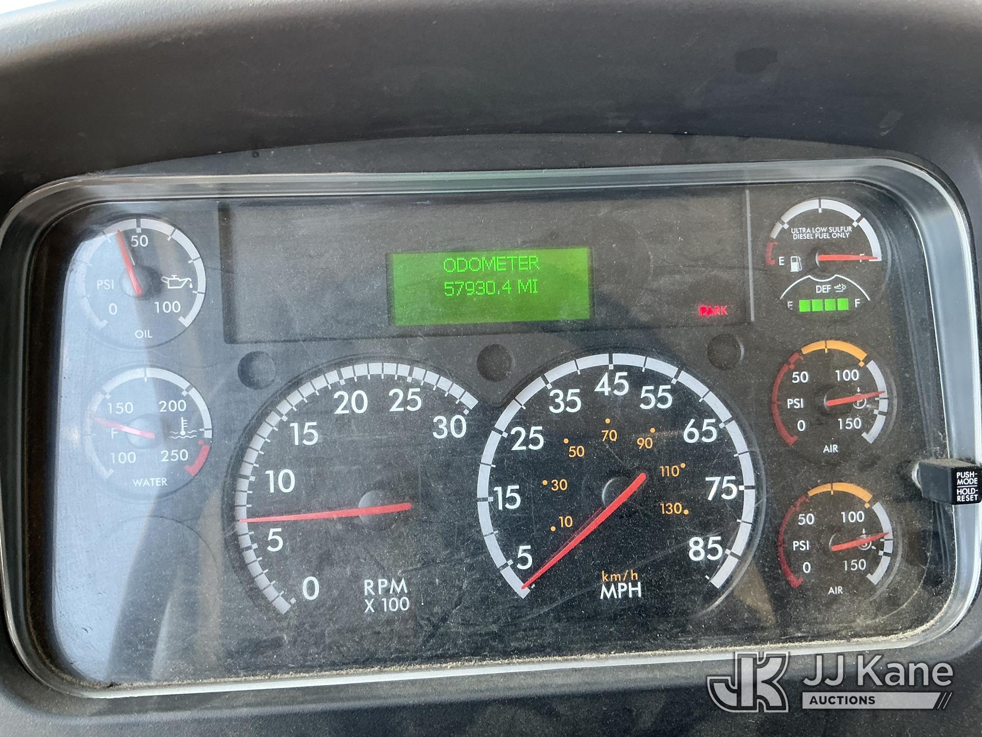 2016 Freightliner M2-106
