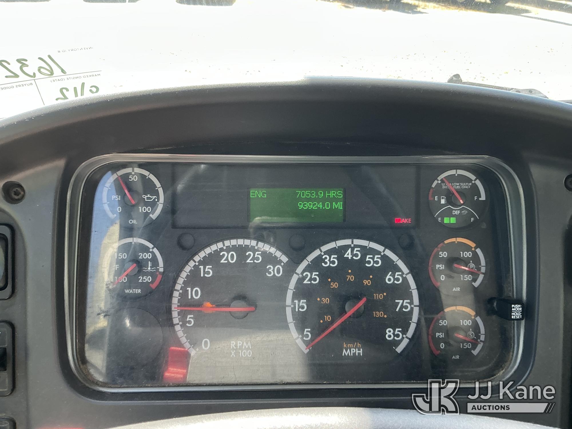 2017 Freightliner M2 106