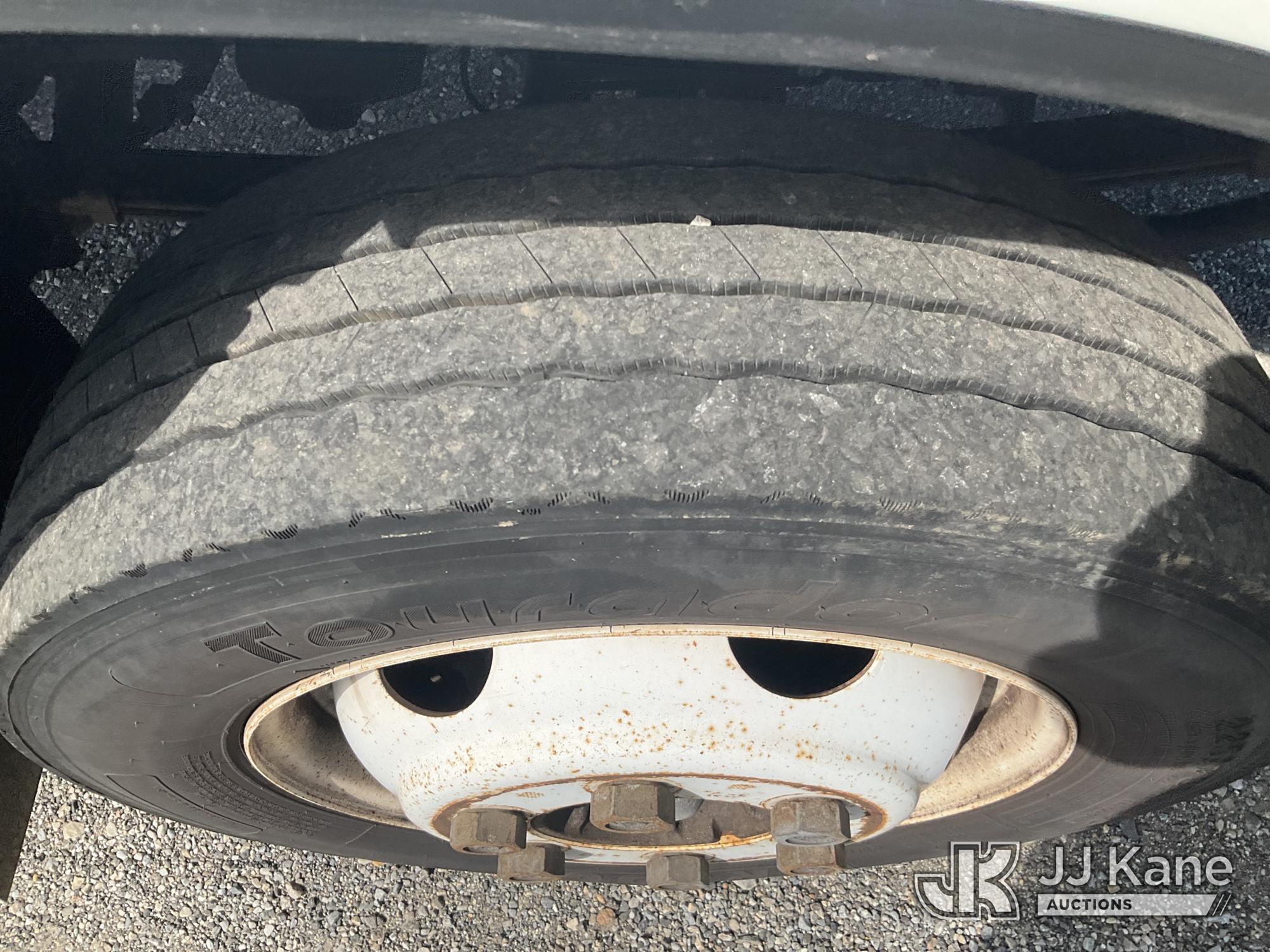 2019 Isuzu NPR HD