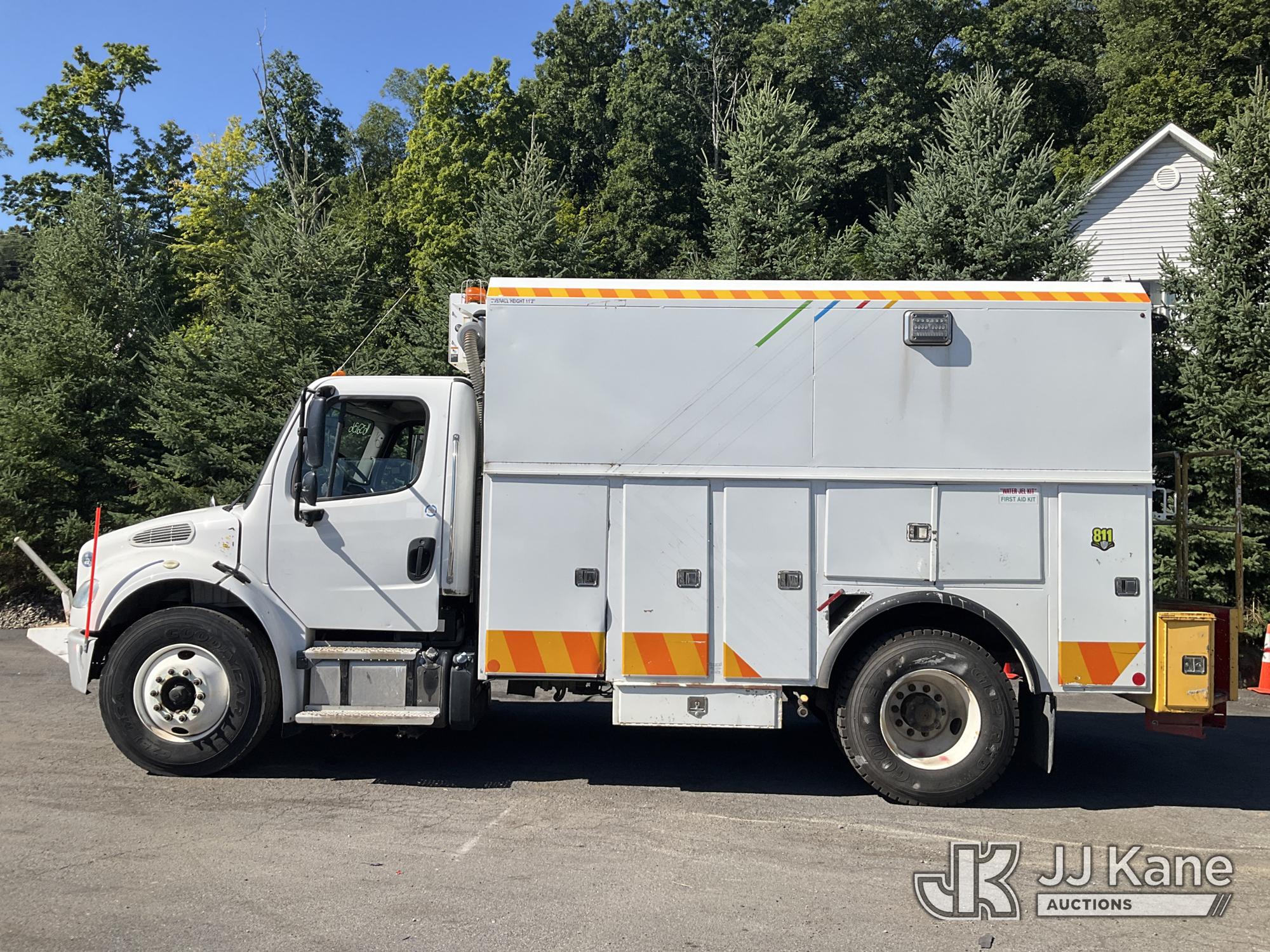 2017 Freightliner M2 106