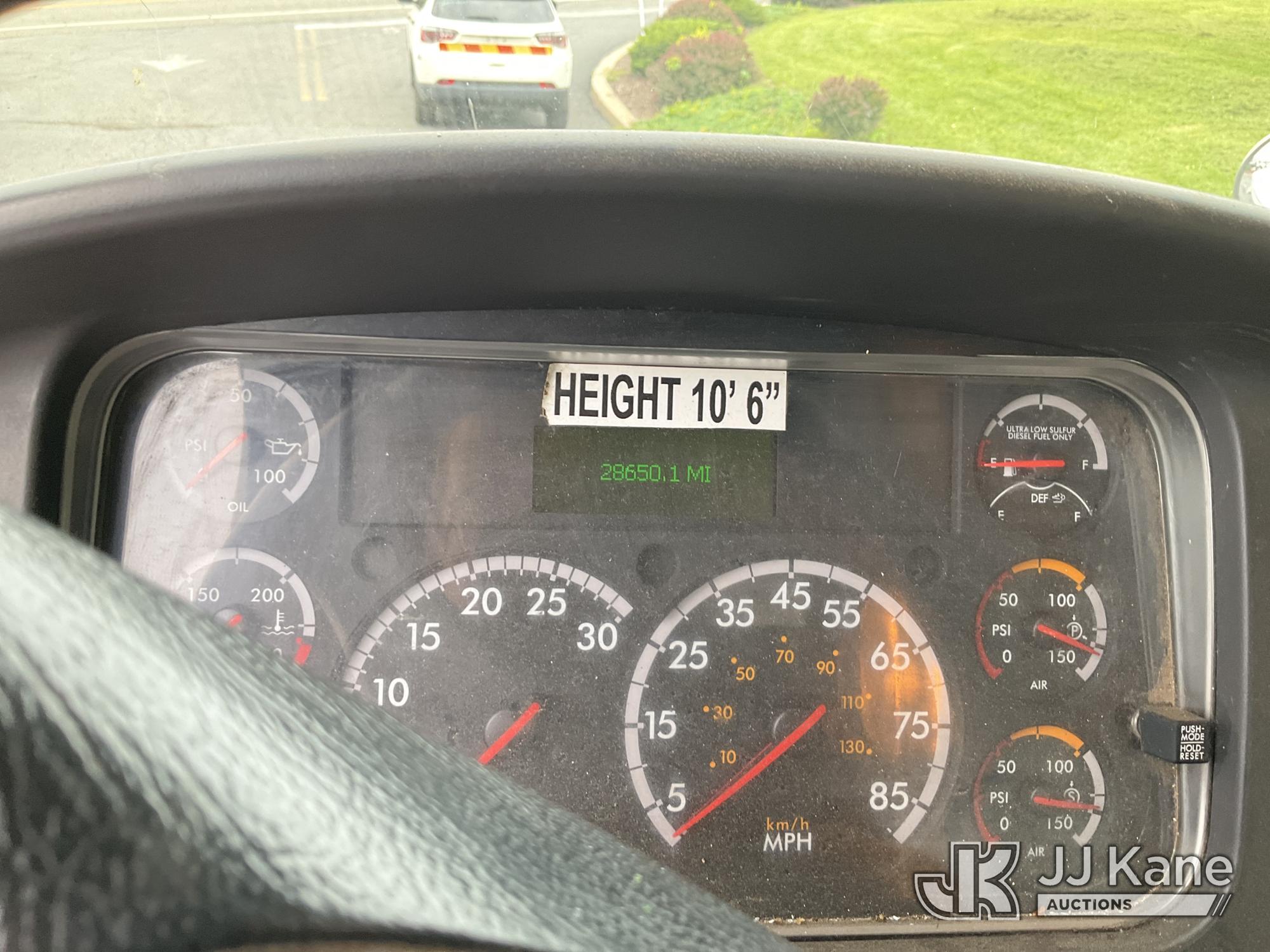 2018 Freightliner M2 106