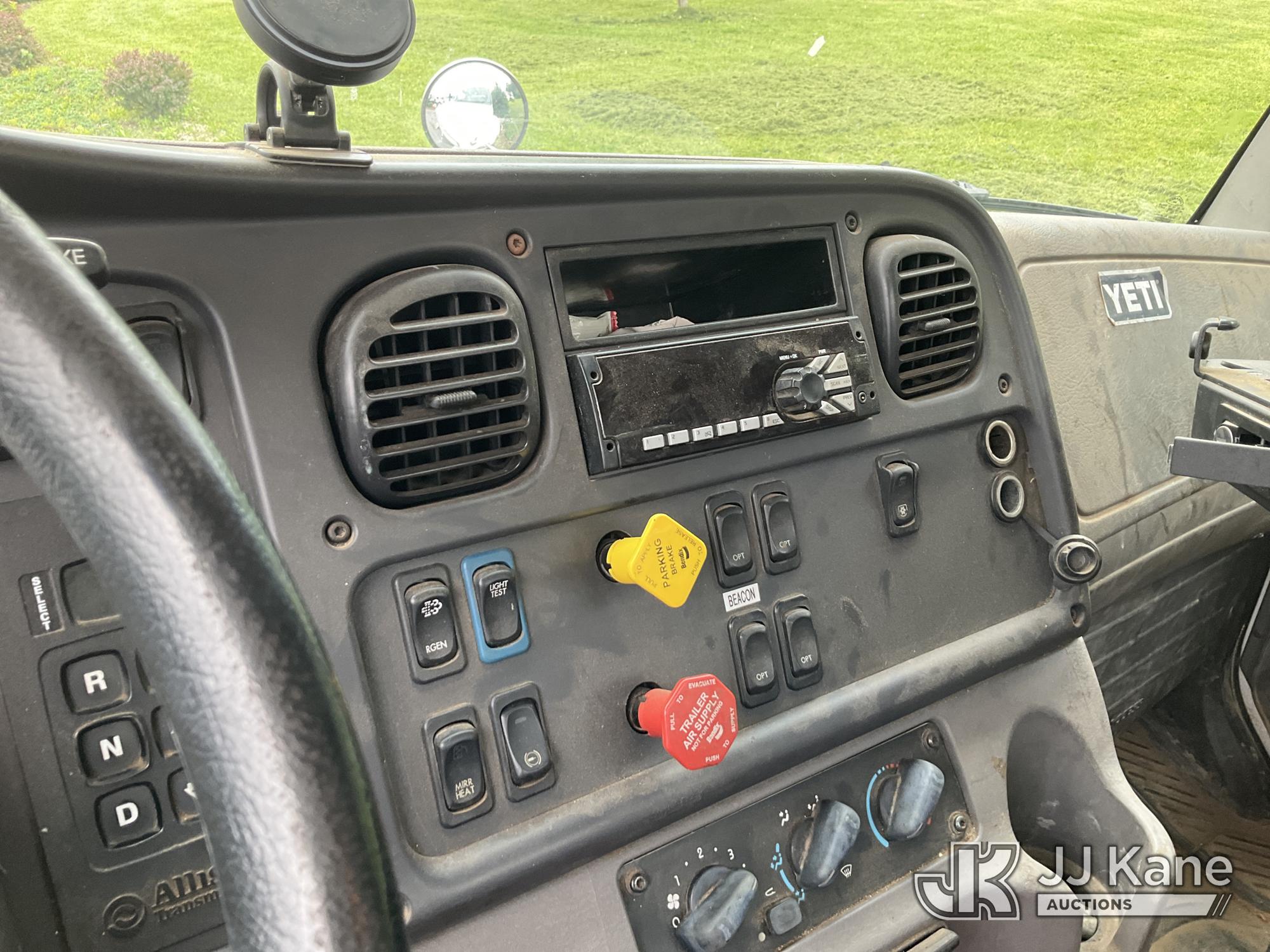 2018 Freightliner M2 106