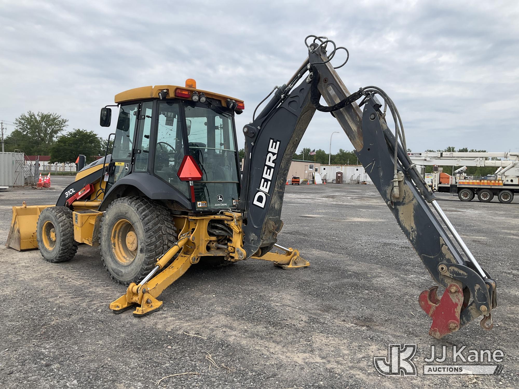 2017 John Deere 310L