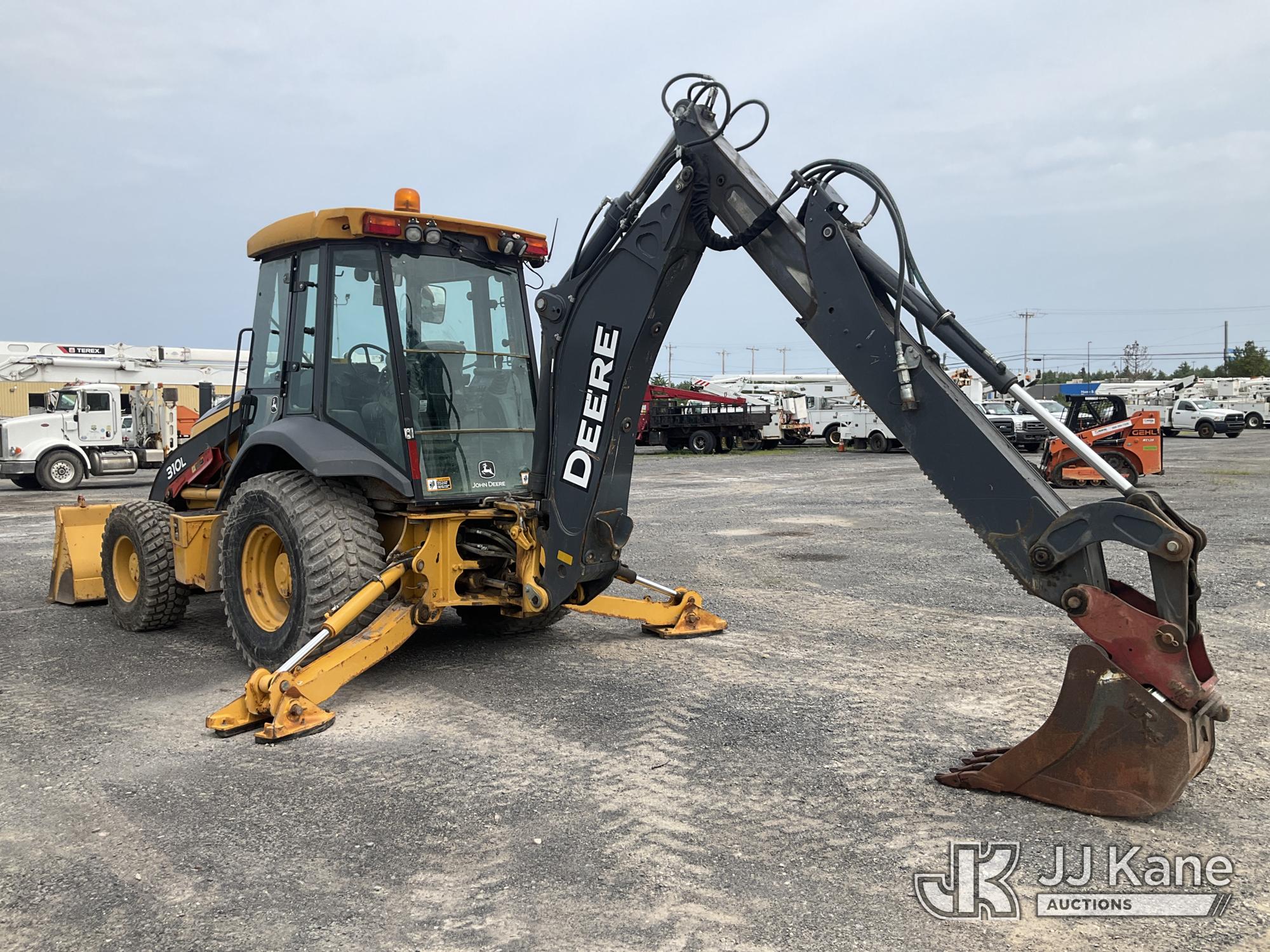 2017 John Deere 310L