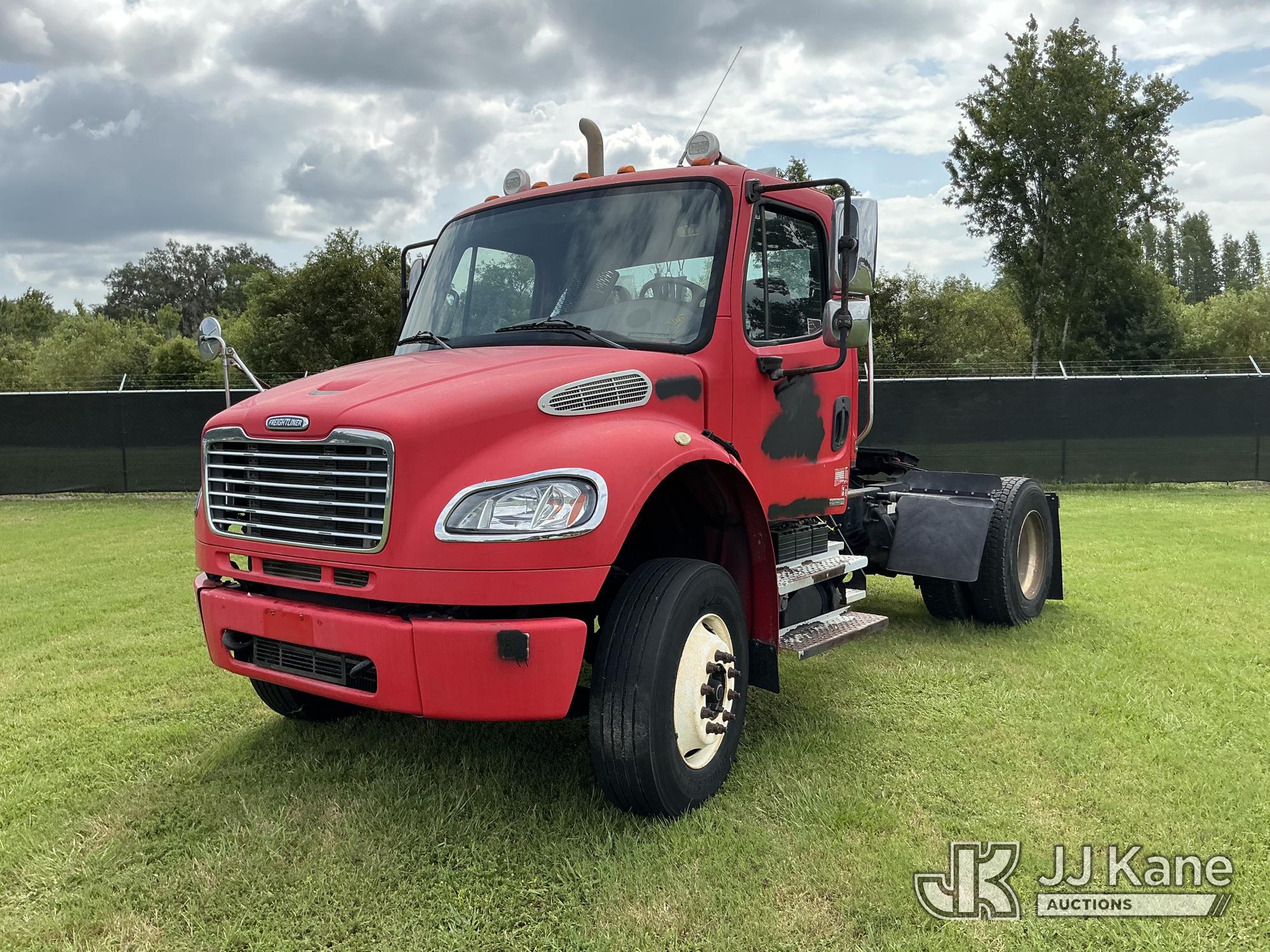 2009 Freightliner M2 106