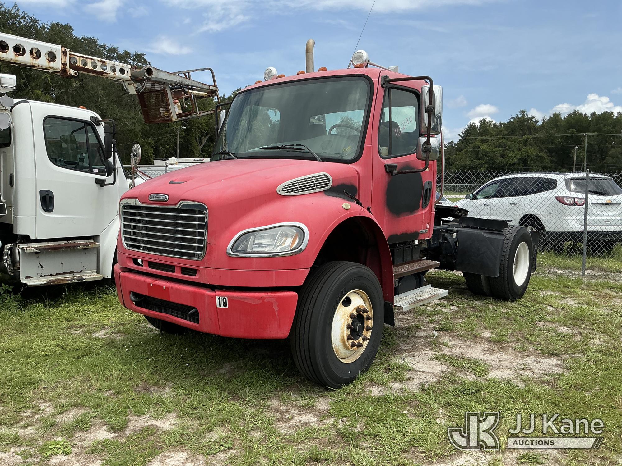 2009 Freightliner M2 106