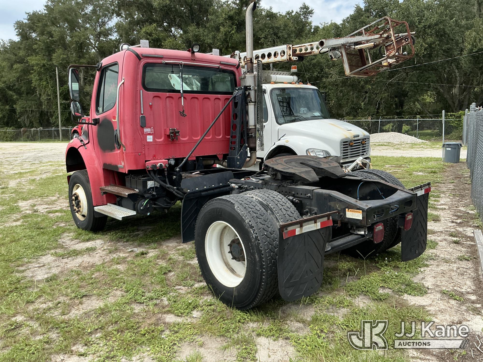 2009 Freightliner M2 106
