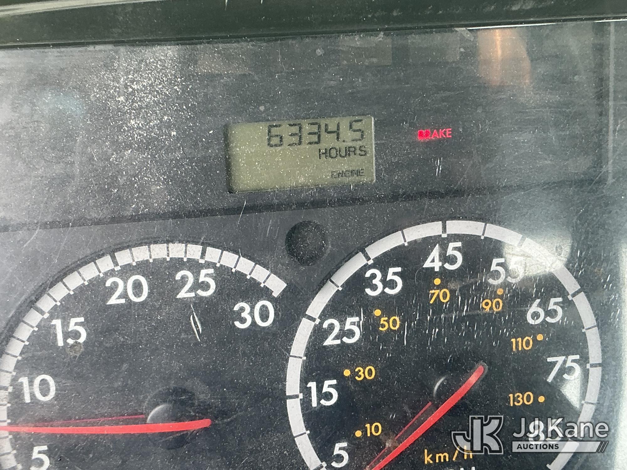 2008 Freightliner M2 106