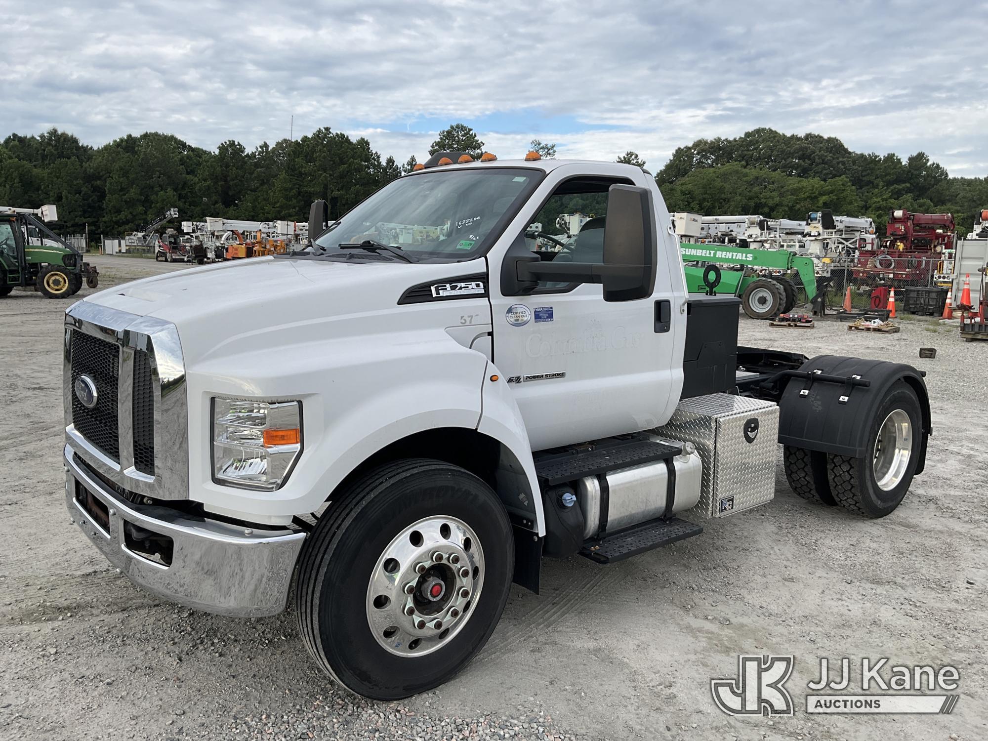 Photo of a 2021 Ford F750