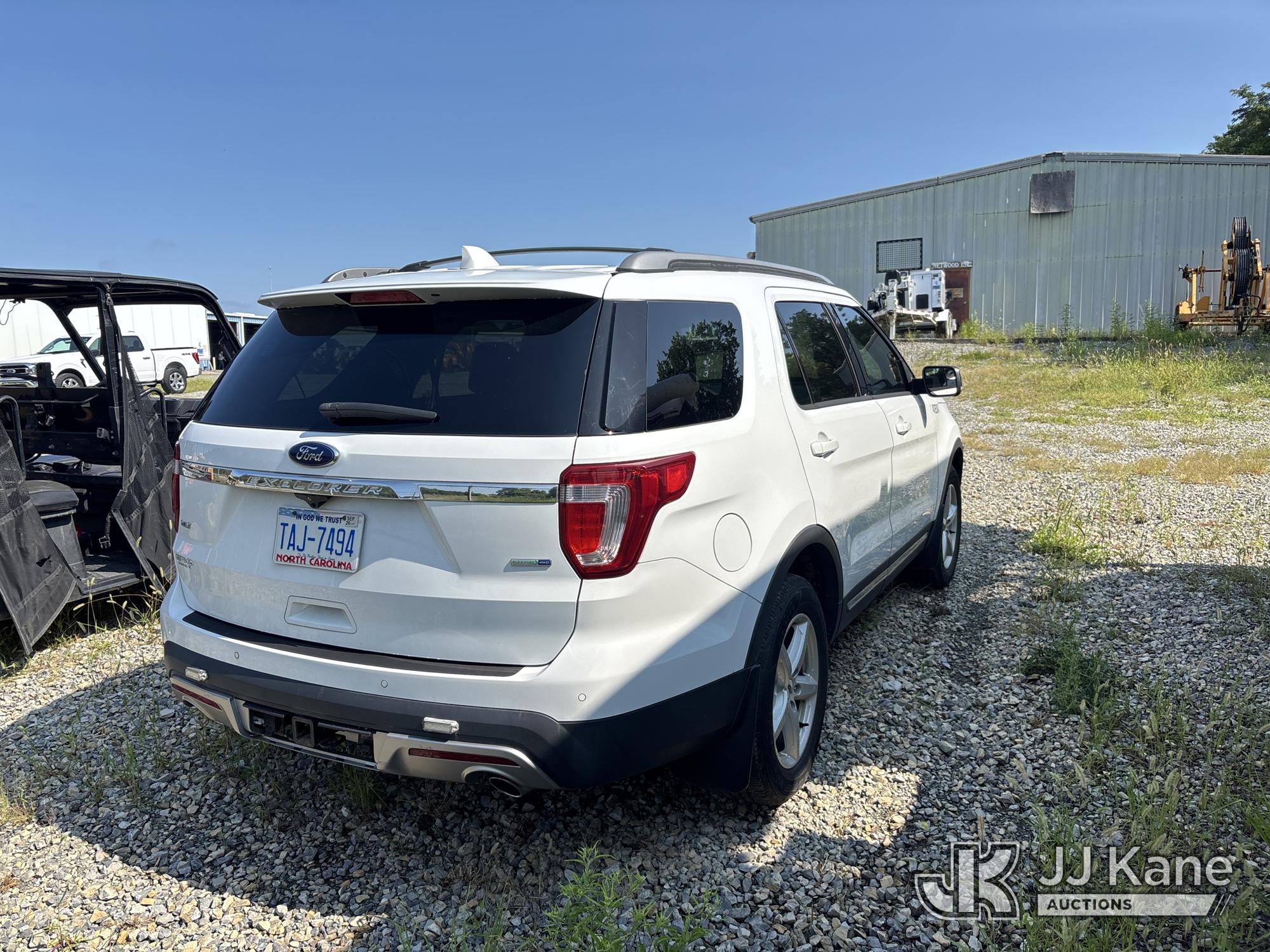 2016 Ford Explorer