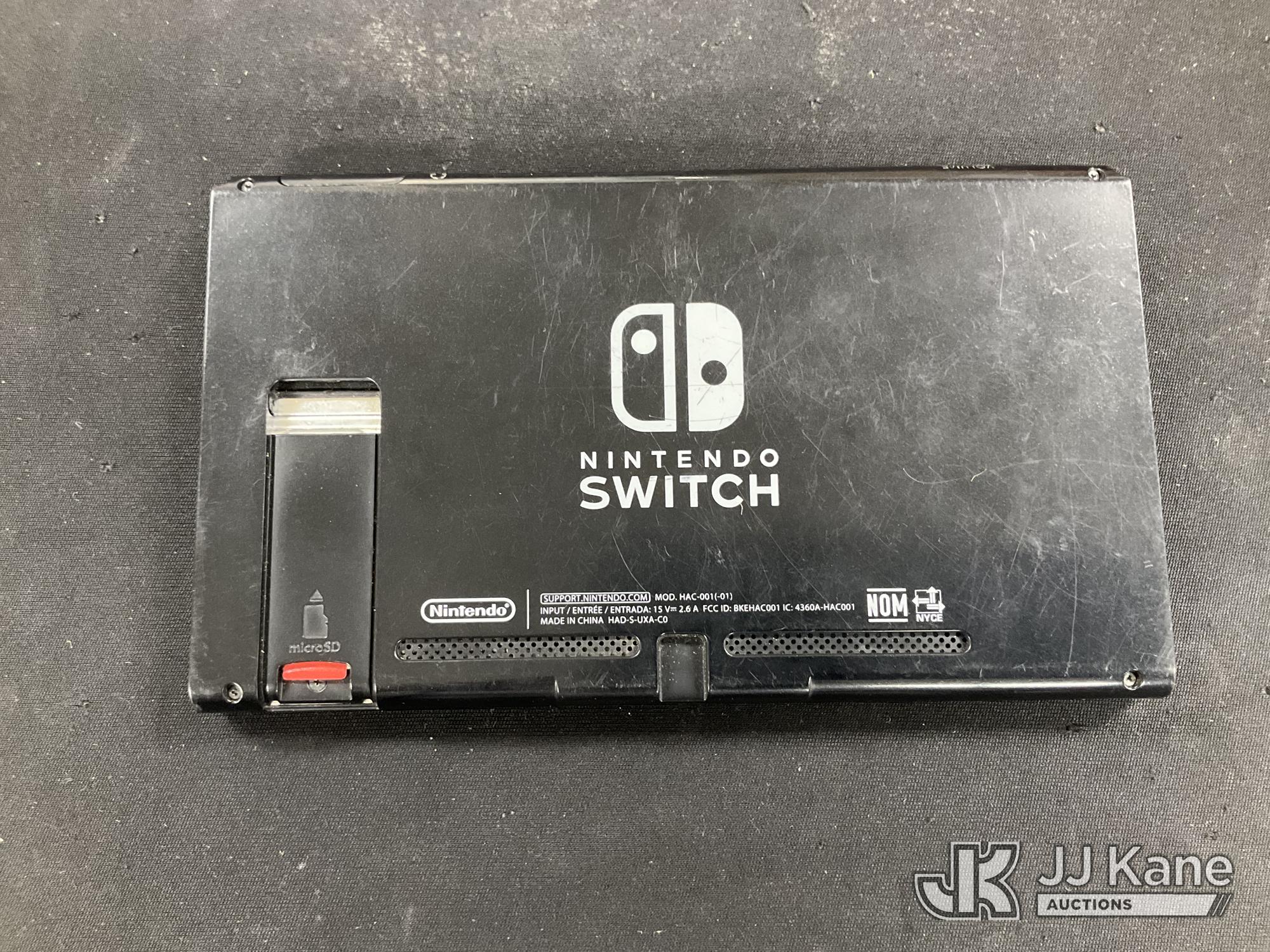 Nintendo Switch (Used) NOTE: This unit is being sold AS IS/WHERE IS via Timed Auction and is located in Jurupa Valley