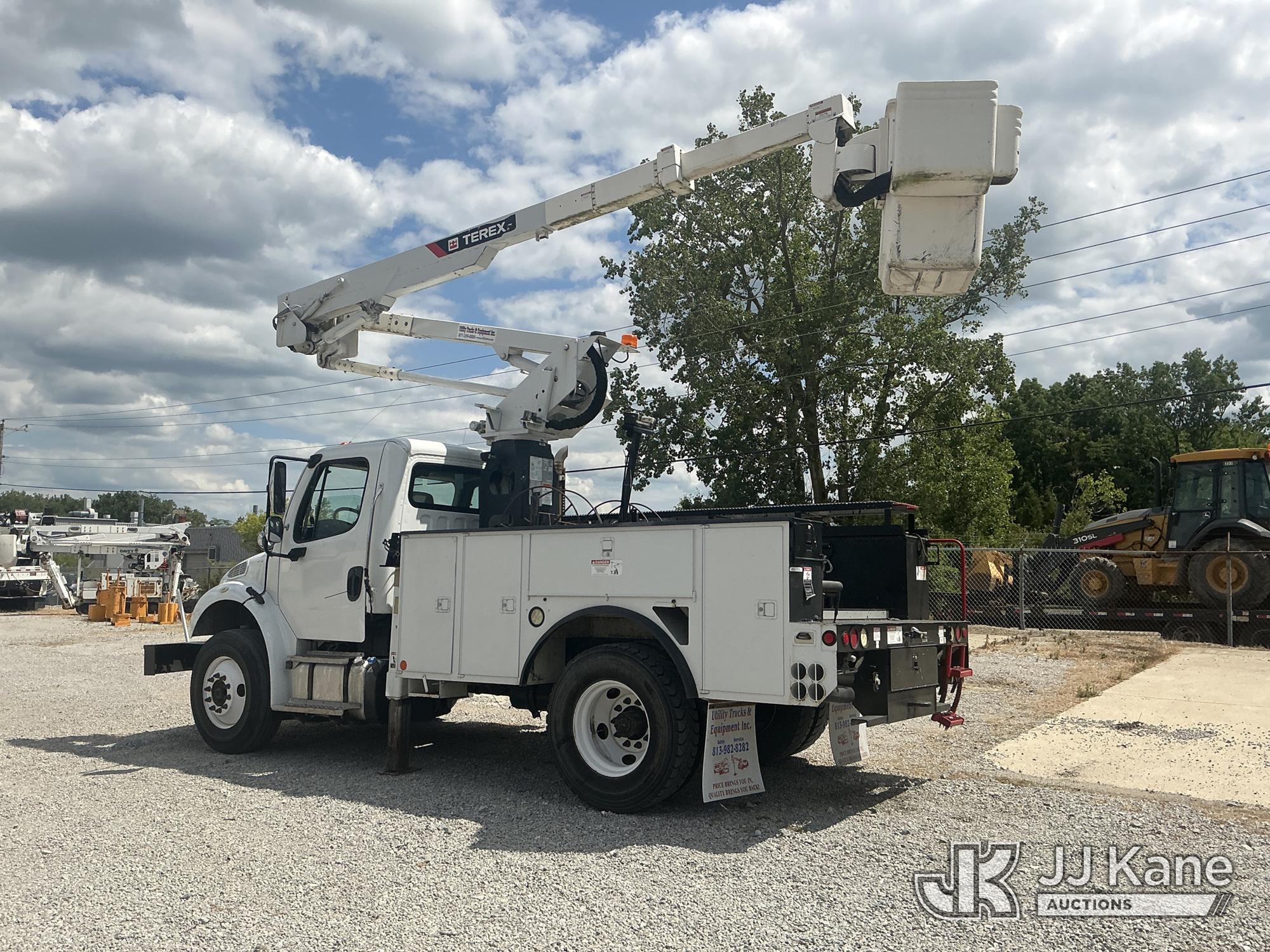 2013 Freightliner M2 106