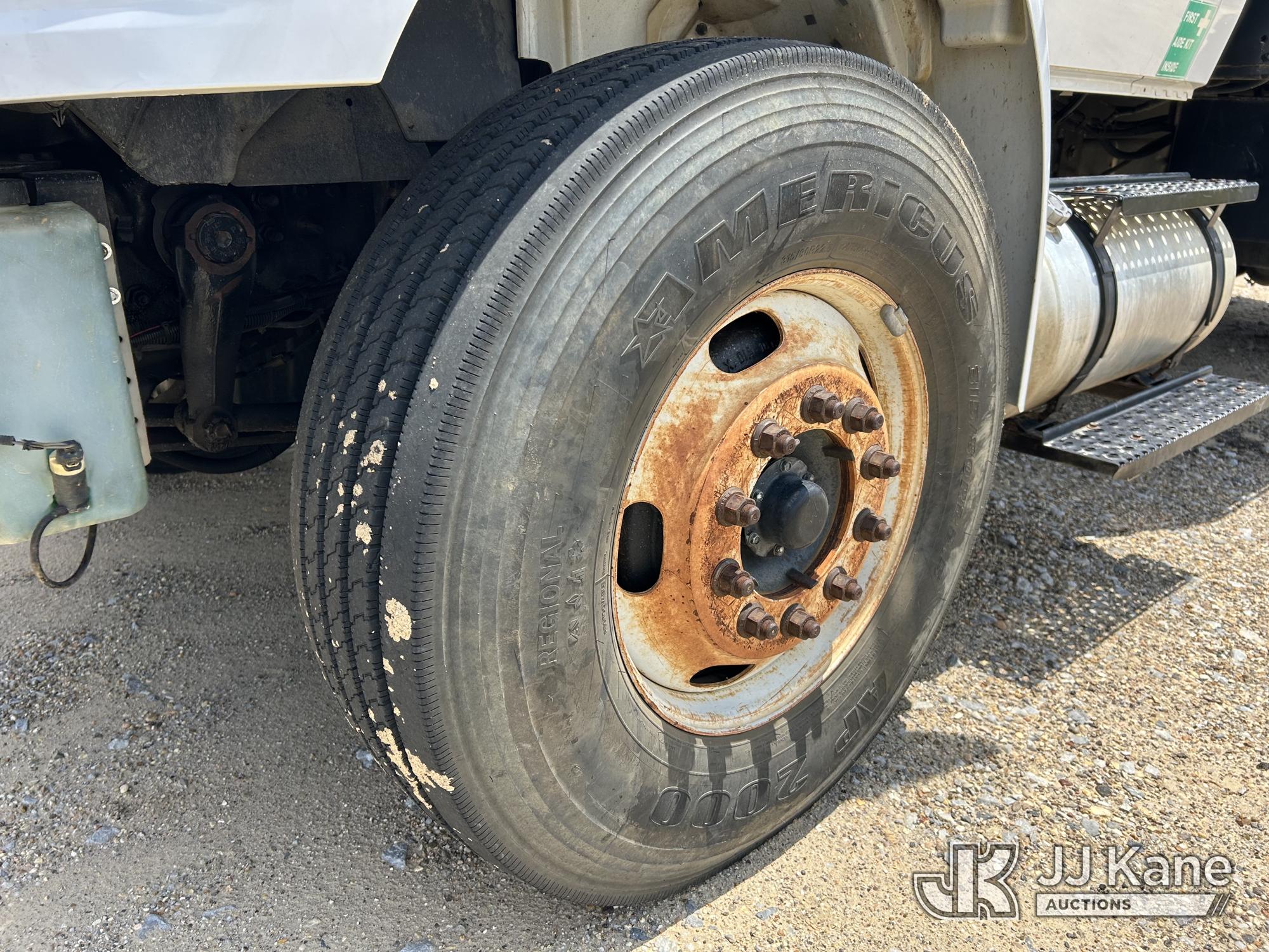 2013 International DuraStar 4400