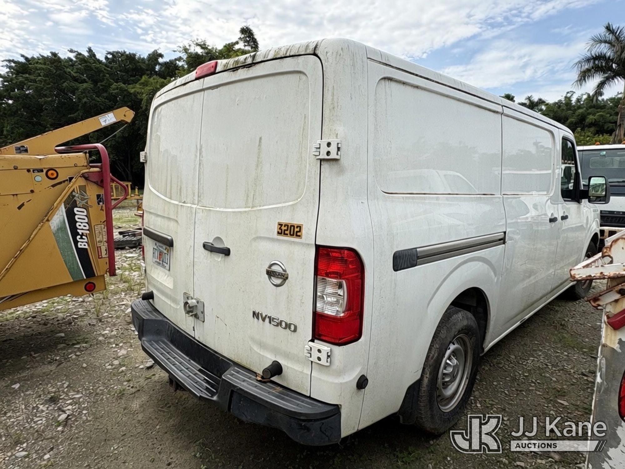 2014 Nissan NV CARGO