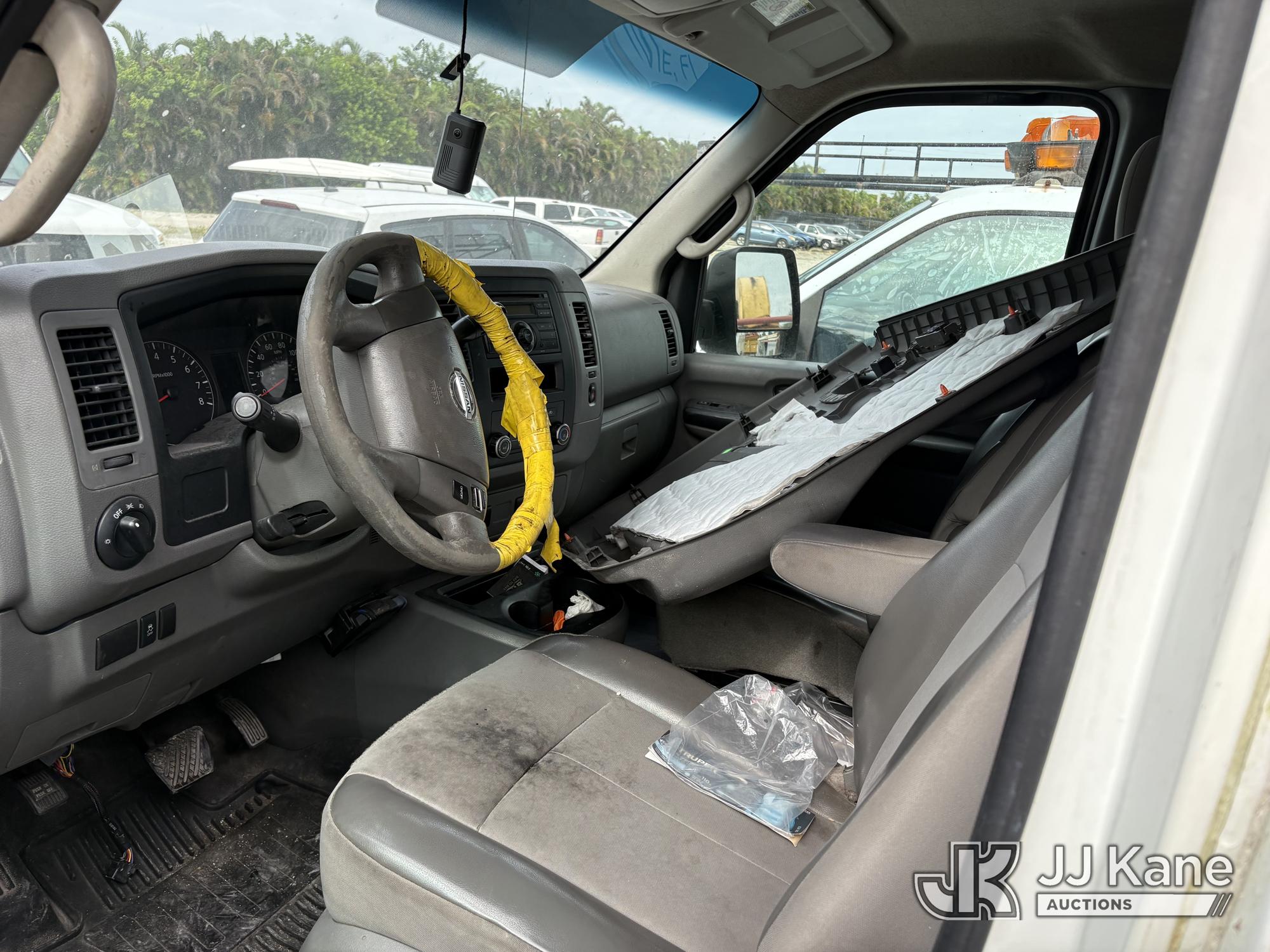 2014 Nissan NV CARGO