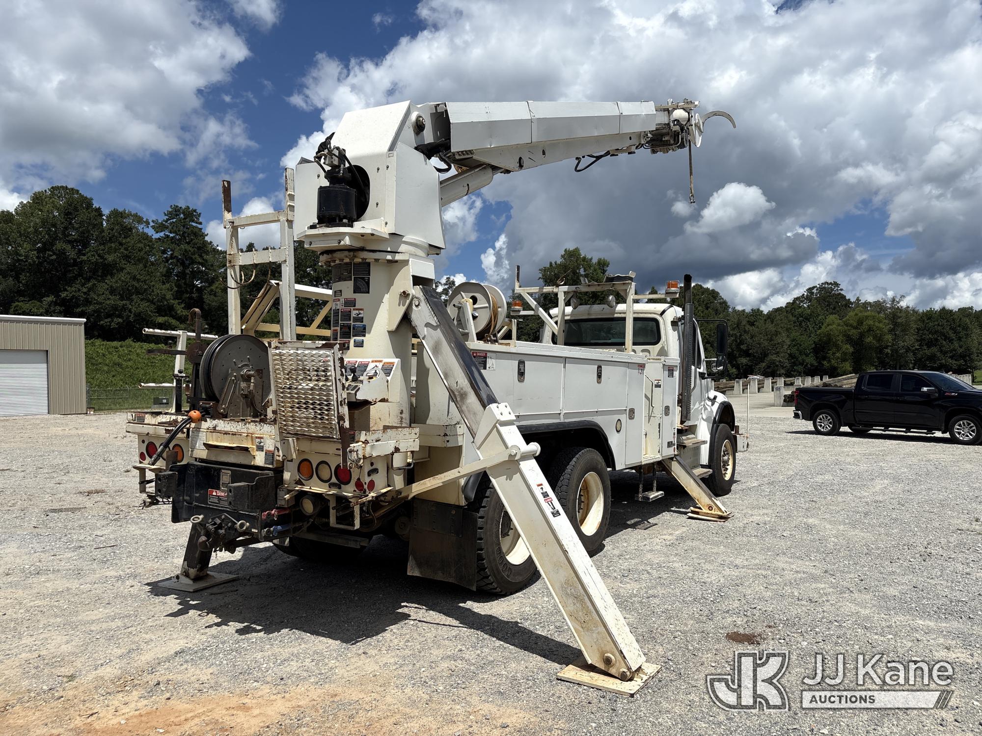 2016 Freightliner M2 106