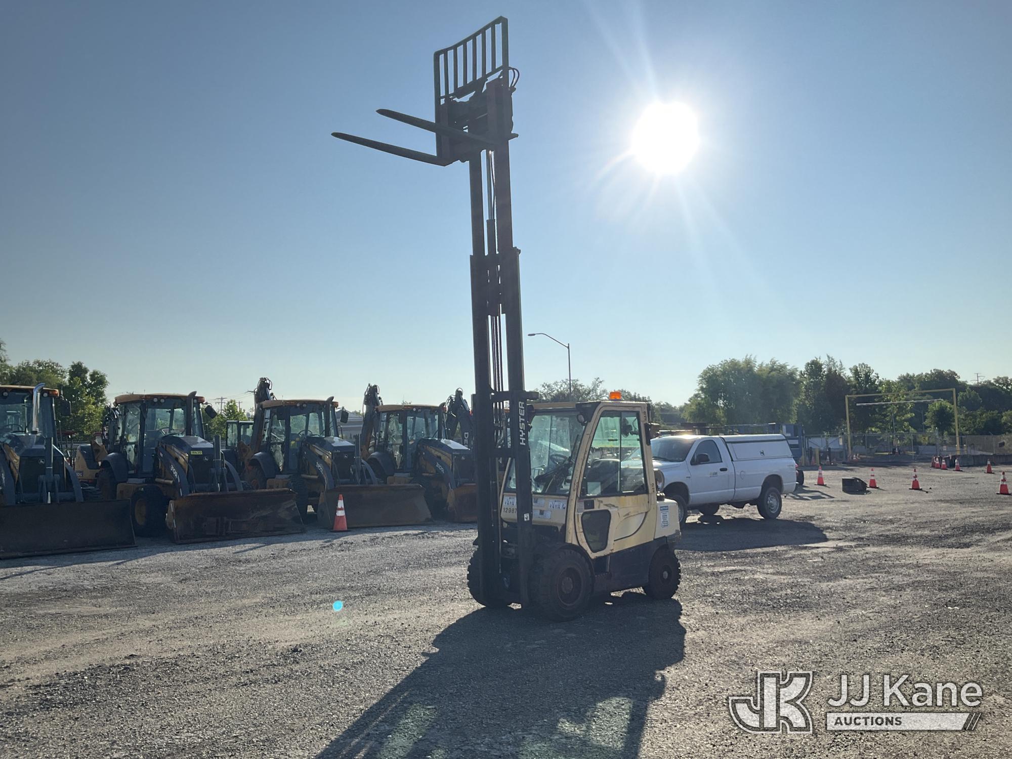Hyster E60FT Solid Tired Forklift