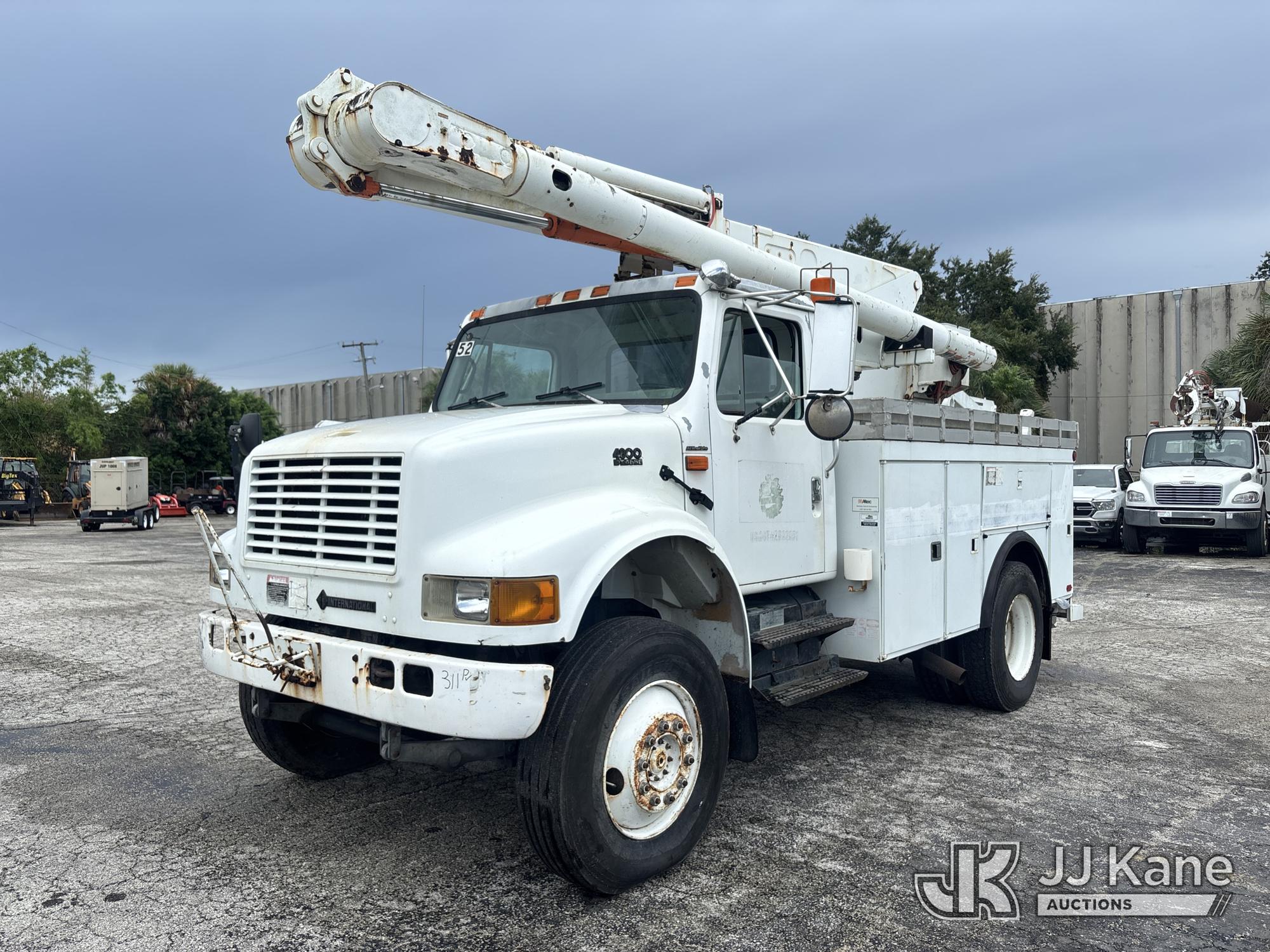 2001 International 4800