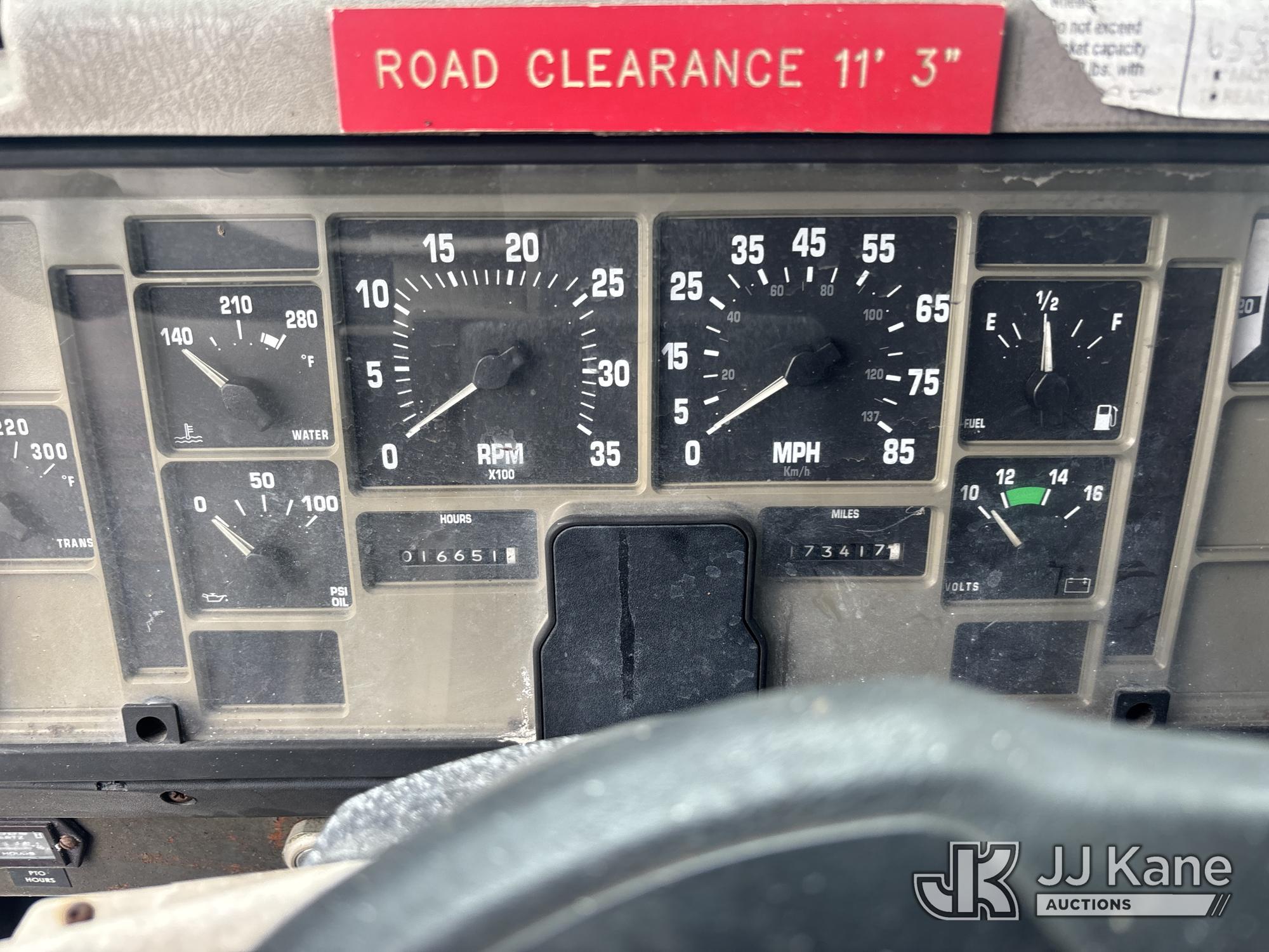 2001 International 4800