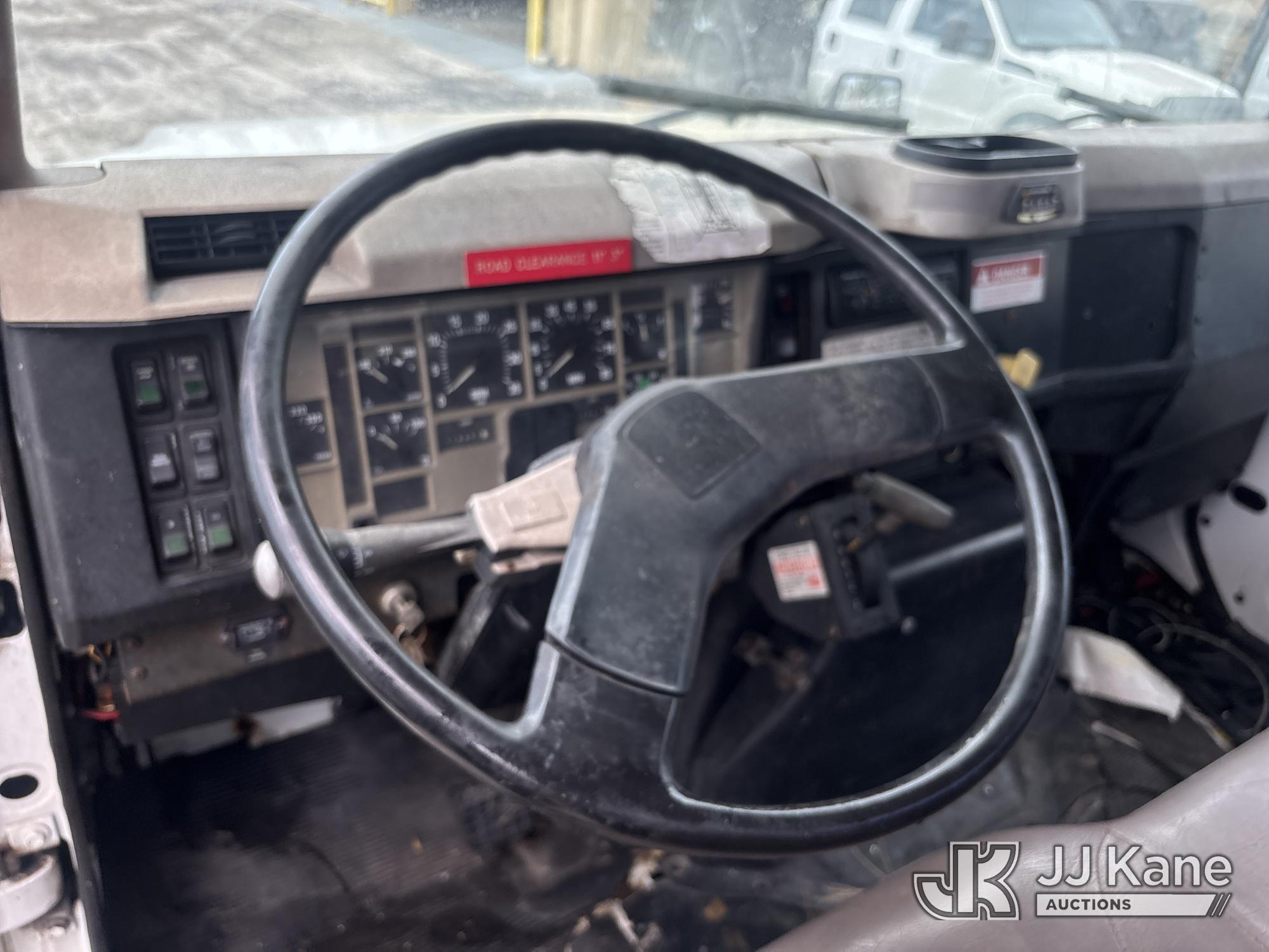 2001 International 4800