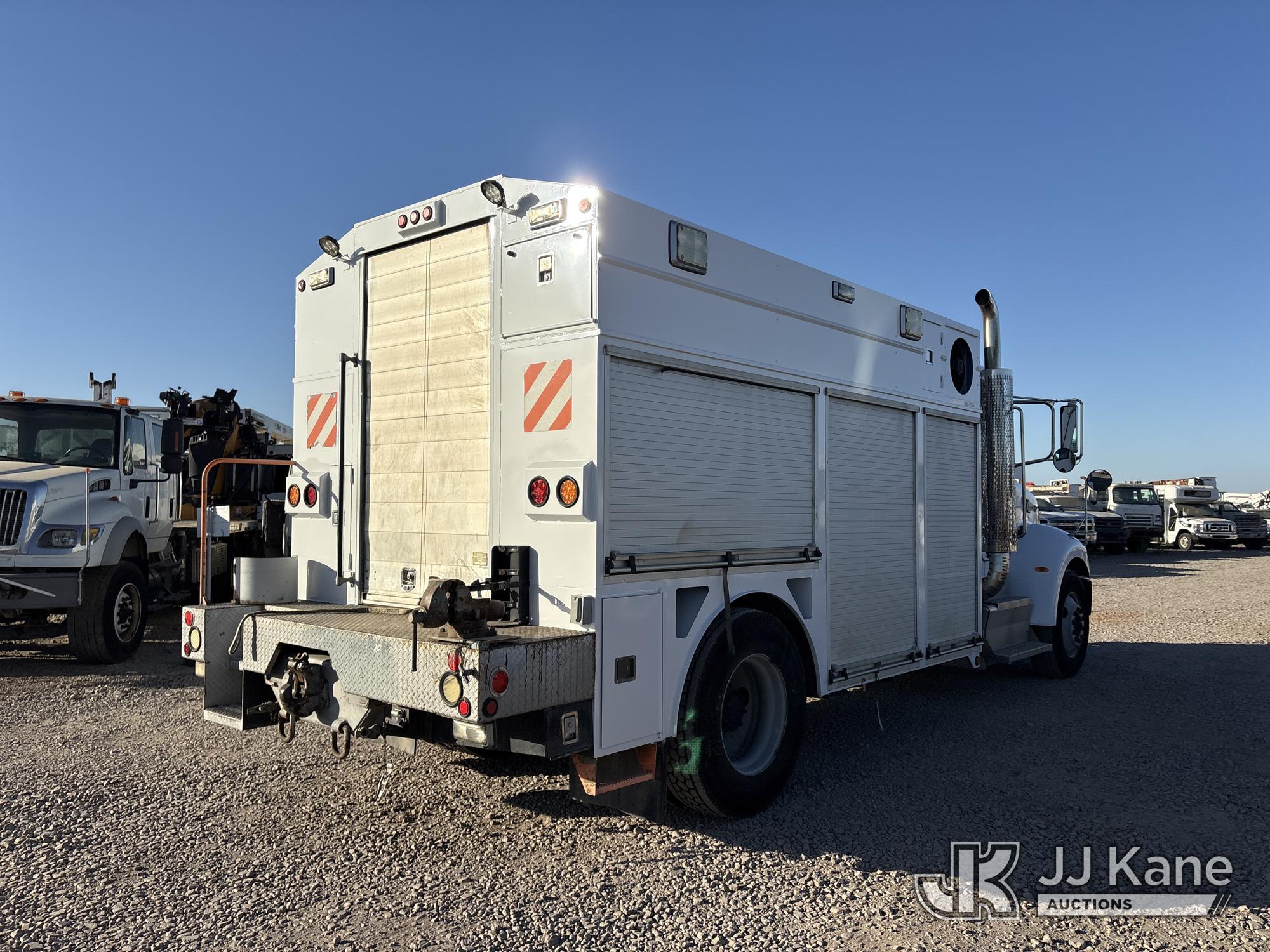 2013 Peterbilt 337