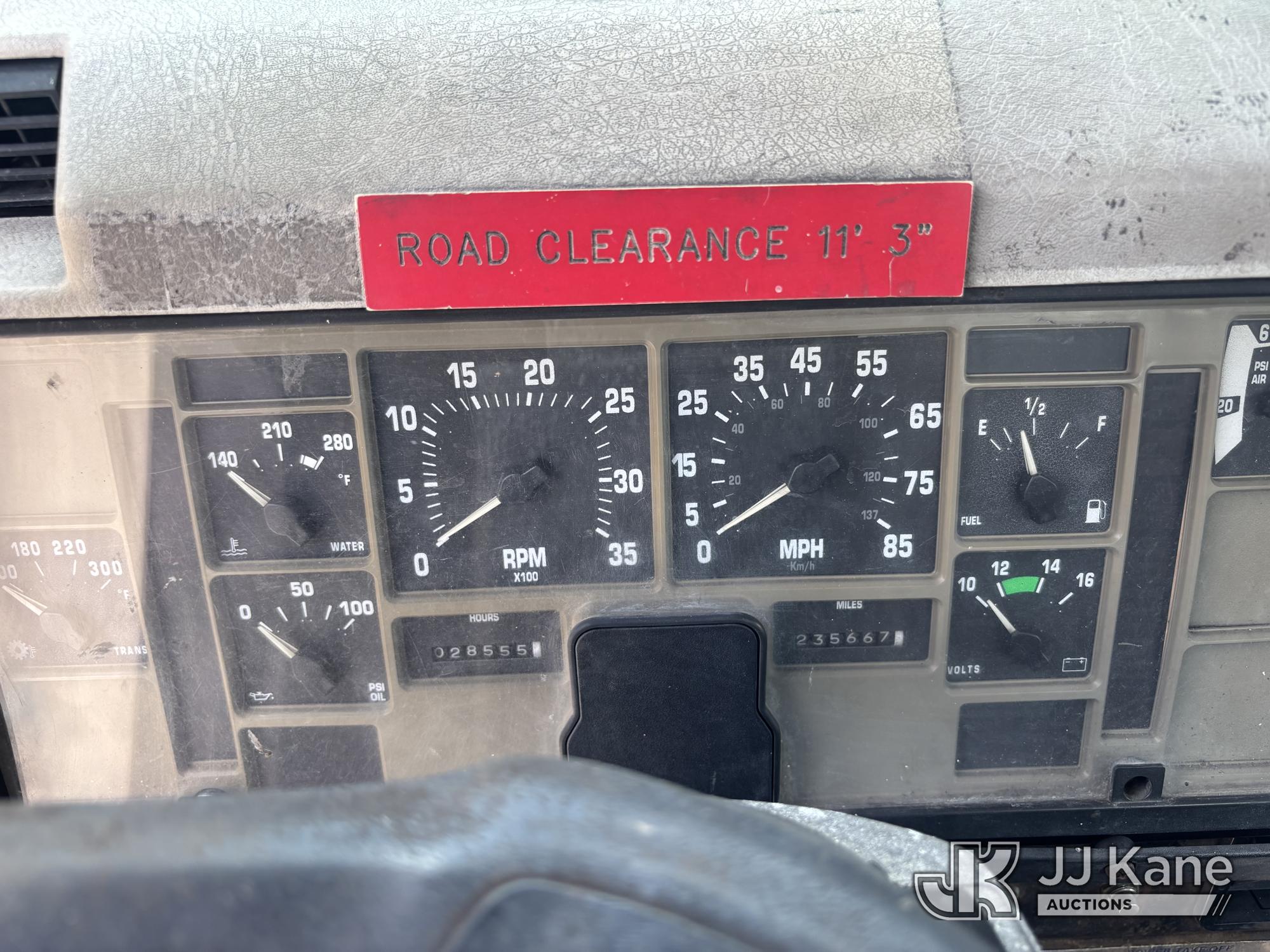 2001 International 4800