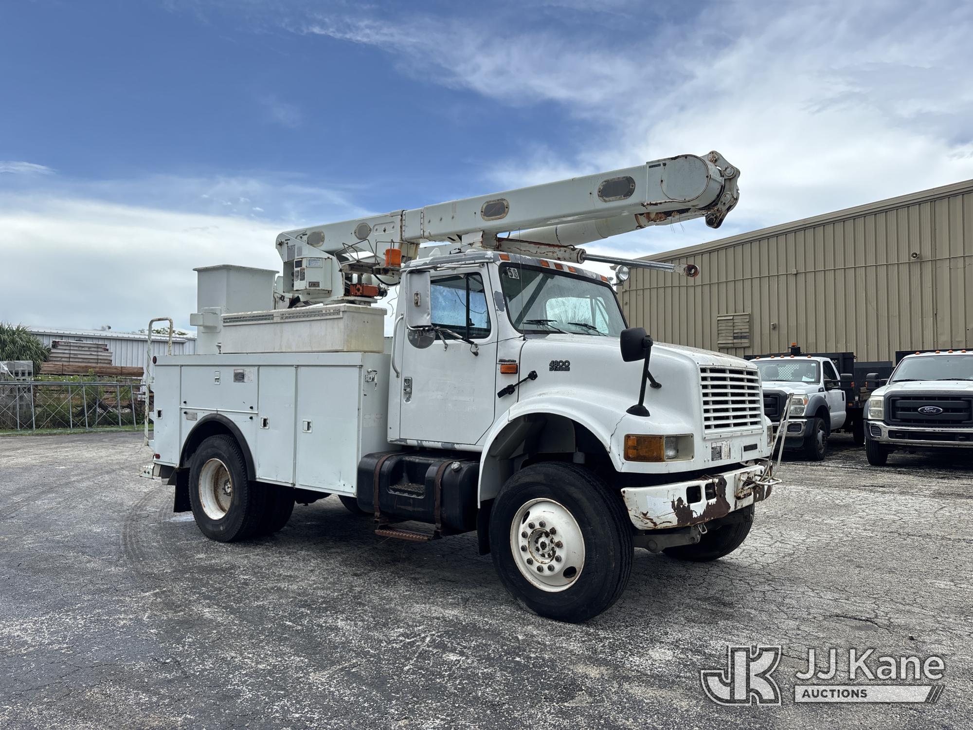 2001 International 4800