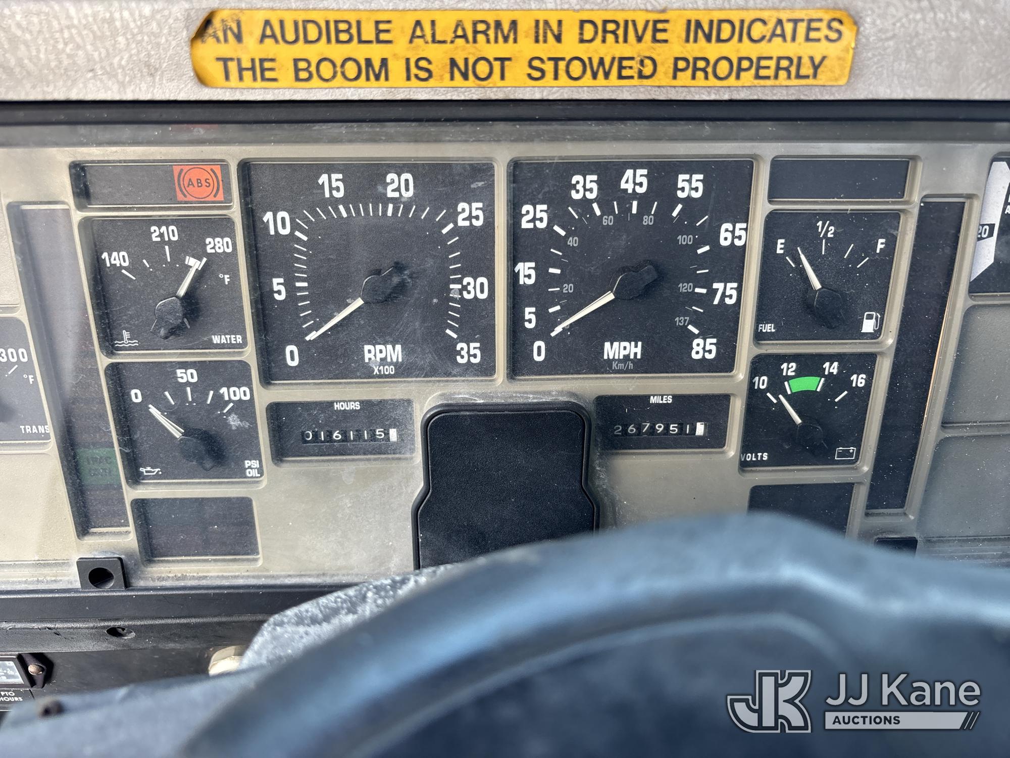 2001 International 4800