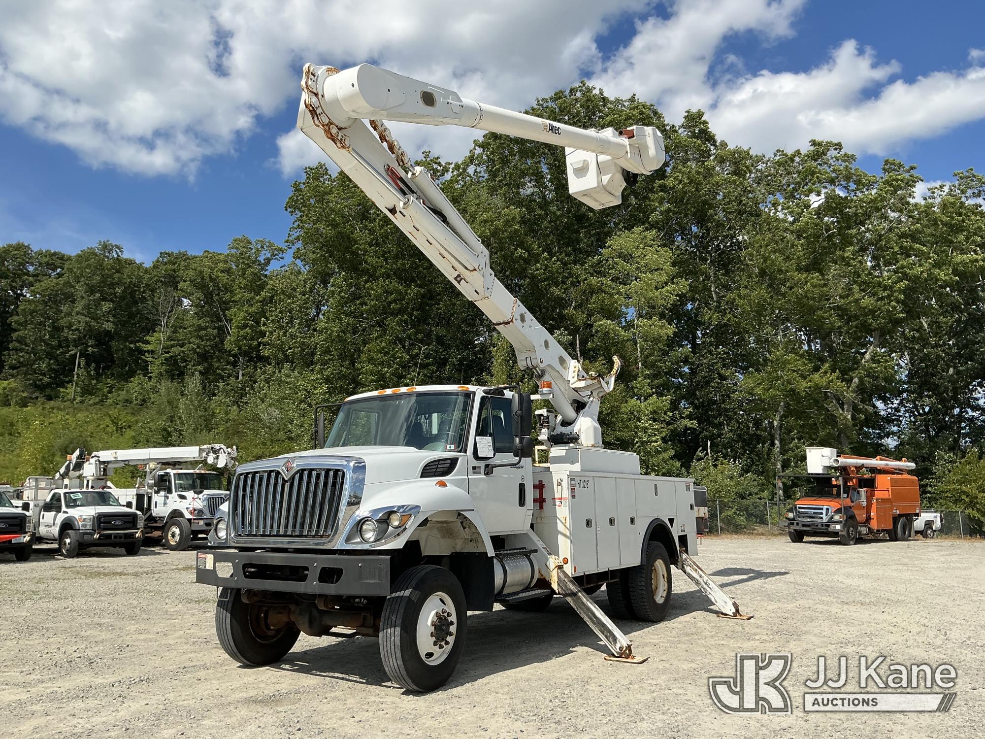 Photo of 2014 International 7400 4x4