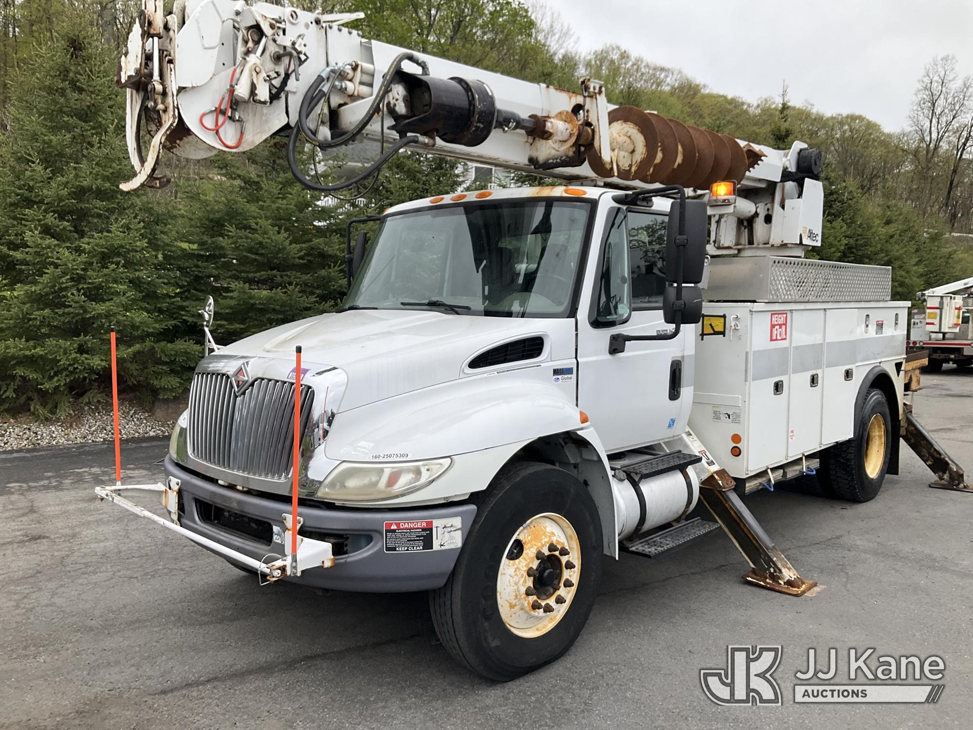 Altec DC47-TR, Digger Derrick rear mounted on 2014 International 4300 Utility Truck