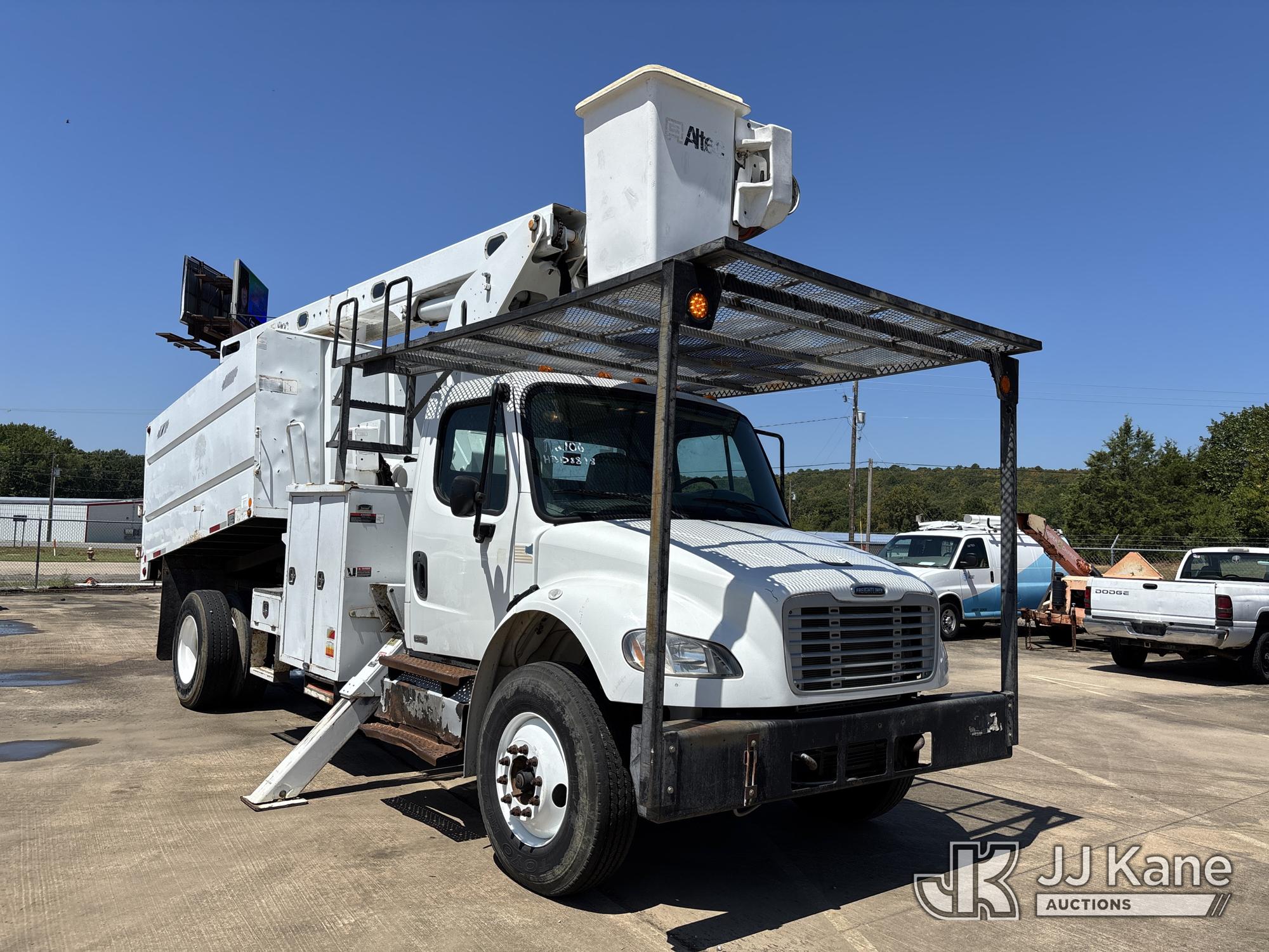 2012 Freightliner M2 106