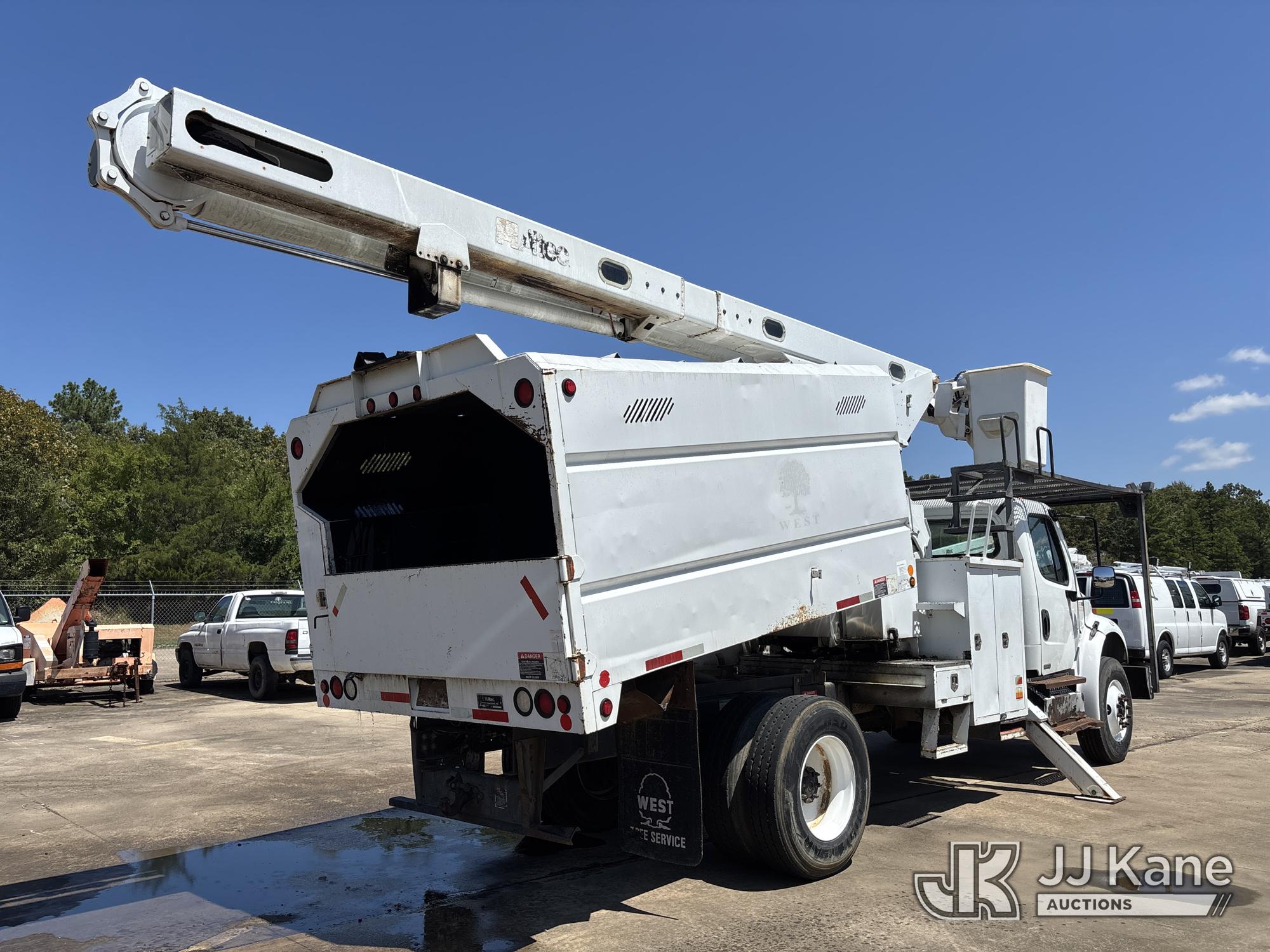 2012 Freightliner M2 106