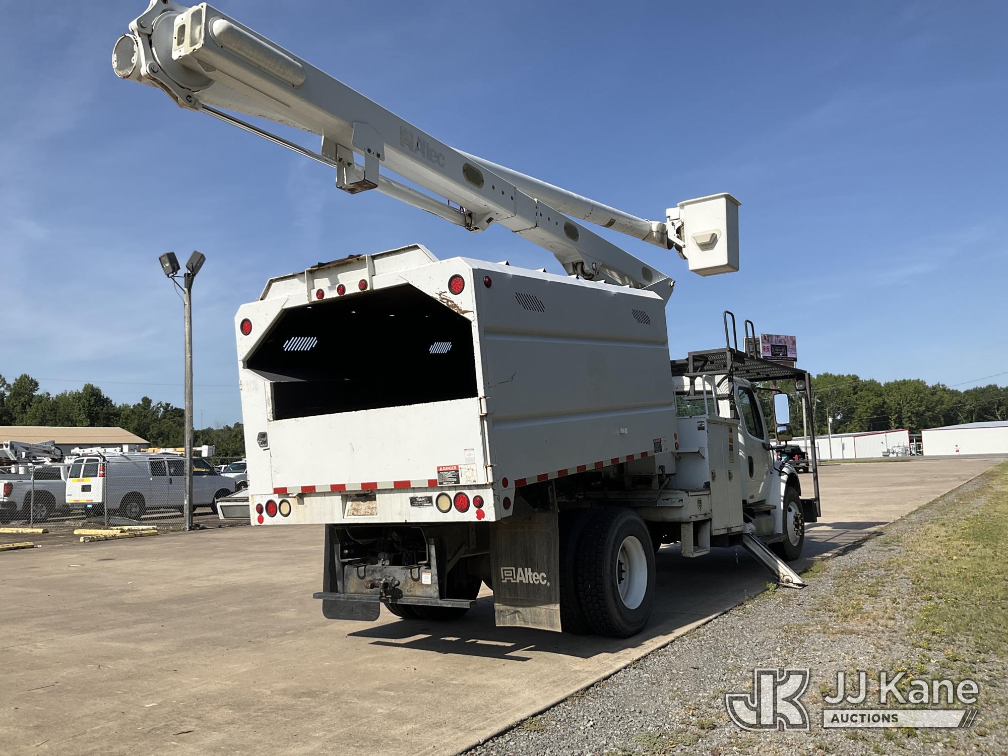 2012 Freightliner M2 106