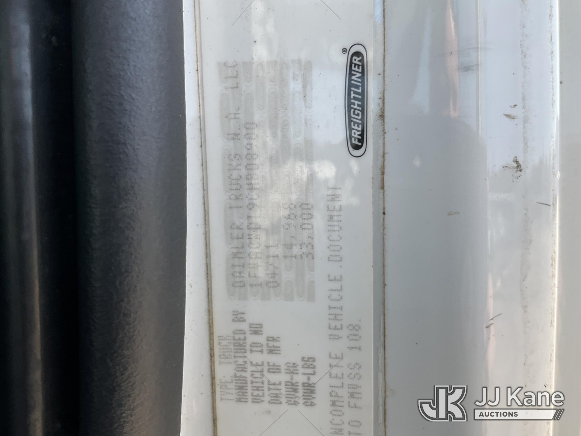 2012 Freightliner M2 106